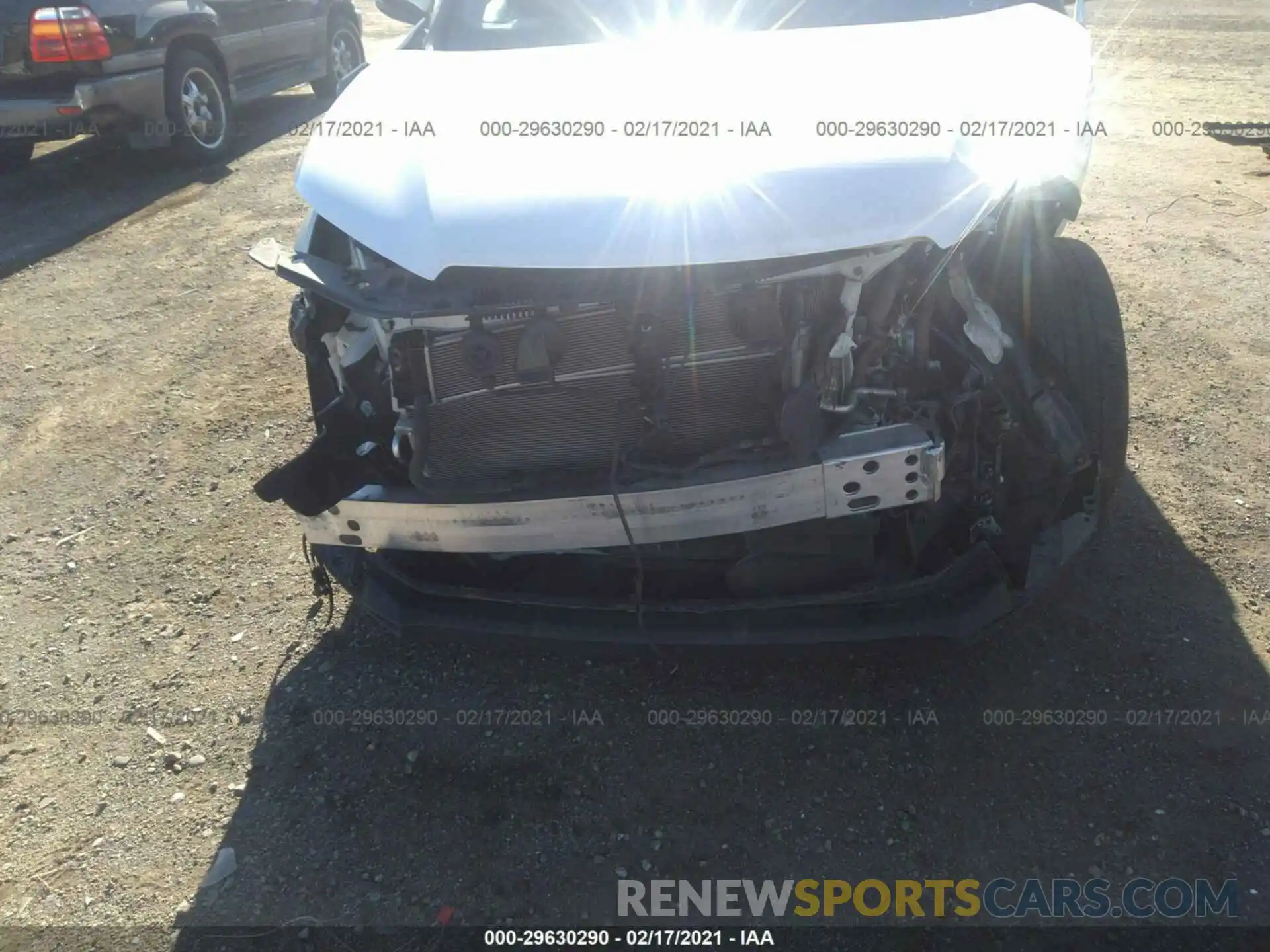 6 Photograph of a damaged car 5TDJGRFH9KS064748 TOYOTA HIGHLANDER 2019