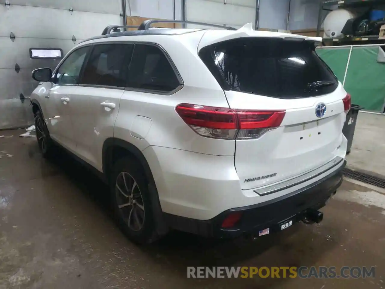 3 Фотография поврежденного автомобиля 5TDJGRFH9KS077452 TOYOTA HIGHLANDER 2019