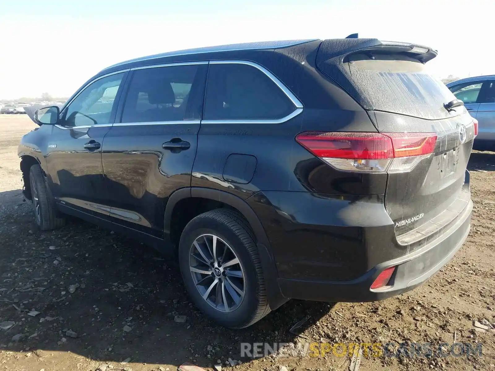 3 Photograph of a damaged car 5TDJGRFHXKS052561 TOYOTA HIGHLANDER 2019