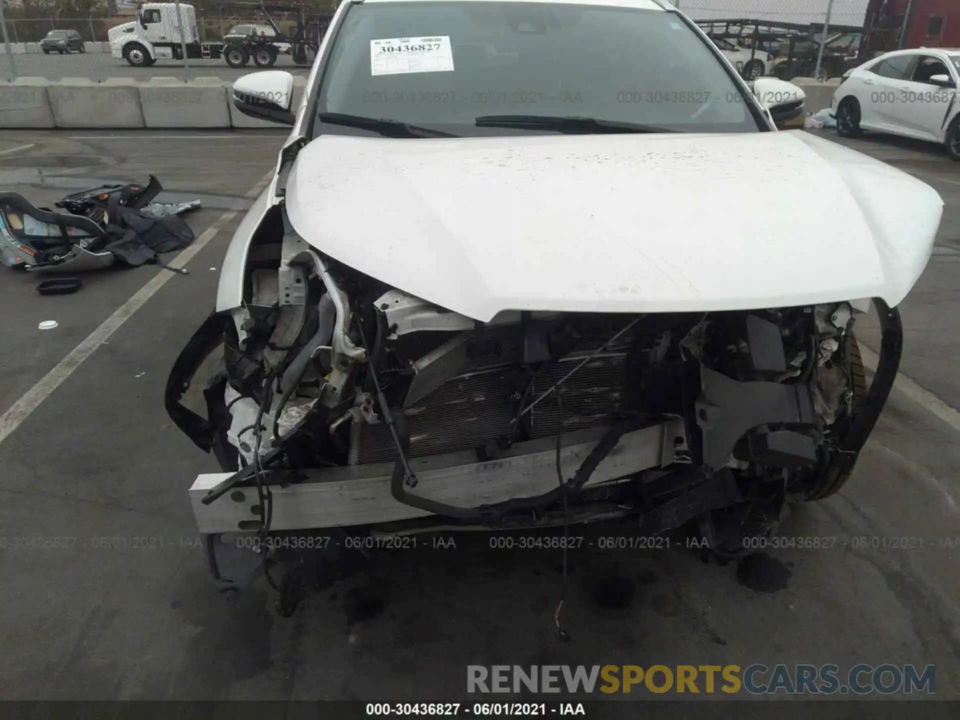 6 Photograph of a damaged car 5TDJGRFHXKS053810 TOYOTA HIGHLANDER 2019