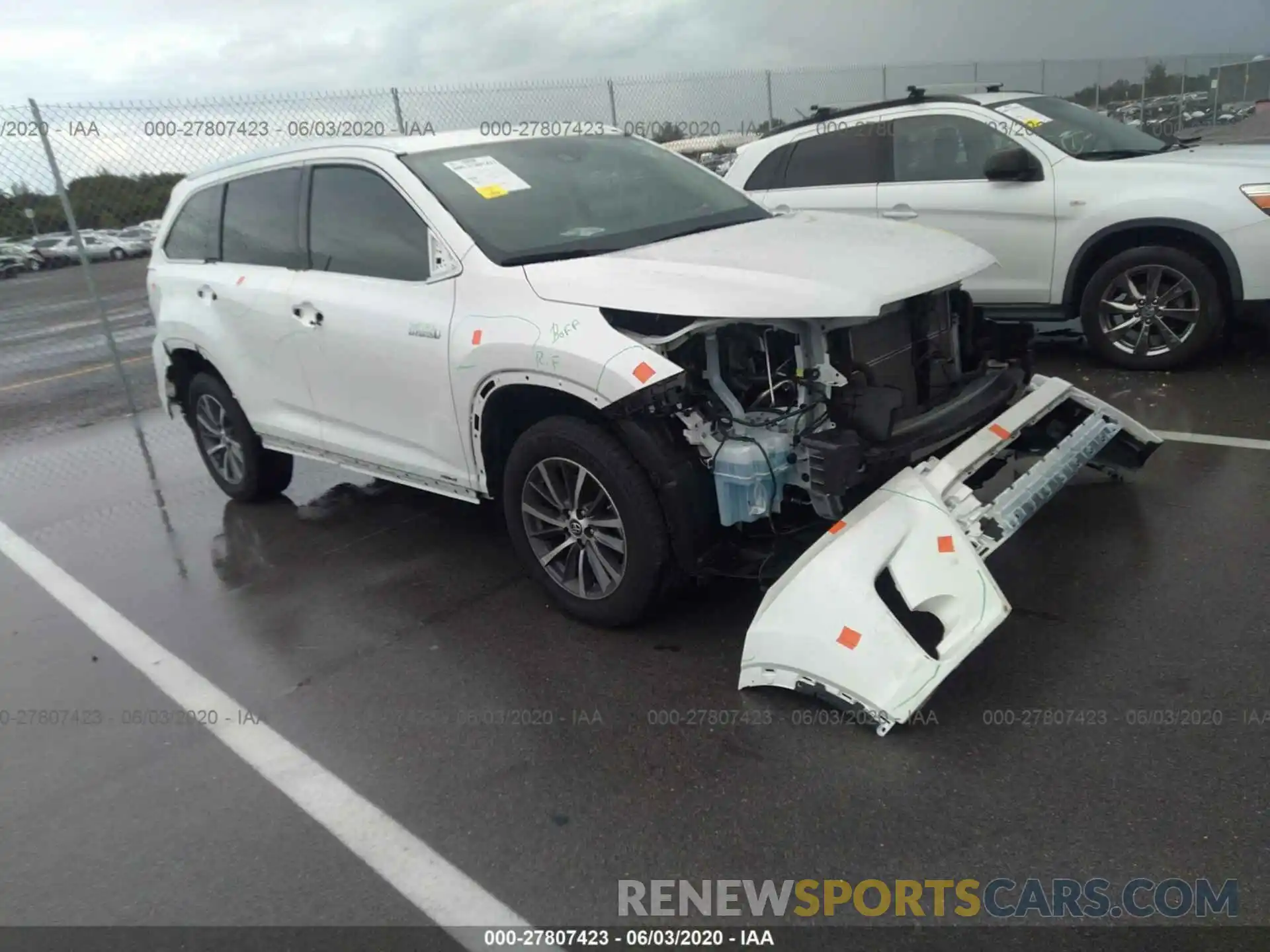 1 Photograph of a damaged car 5TDJGRFHXKS059137 TOYOTA HIGHLANDER 2019