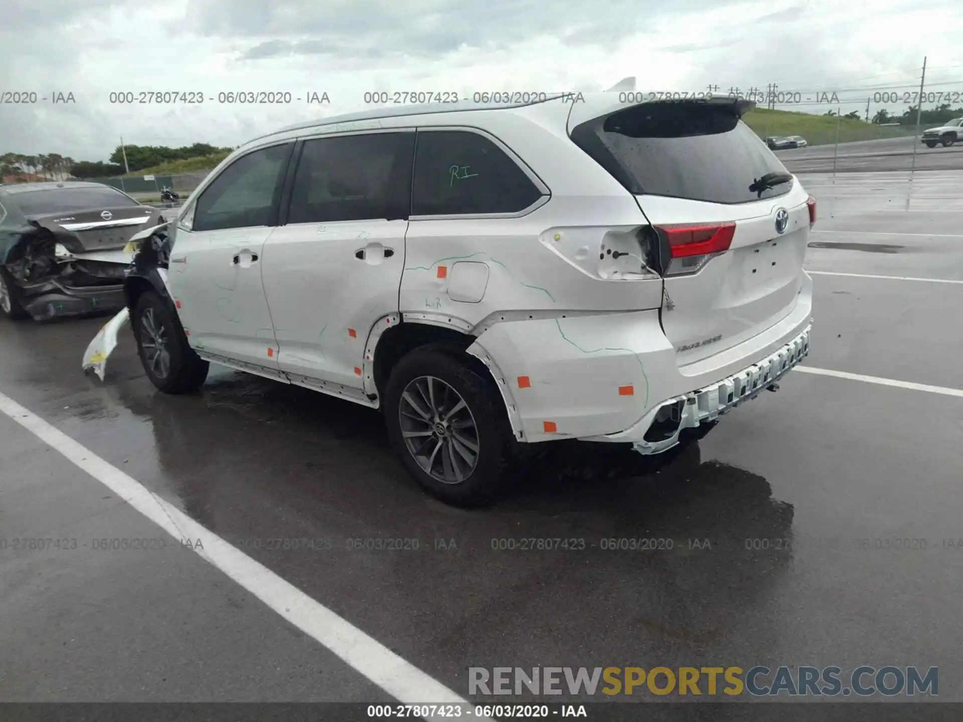 3 Фотография поврежденного автомобиля 5TDJGRFHXKS059137 TOYOTA HIGHLANDER 2019