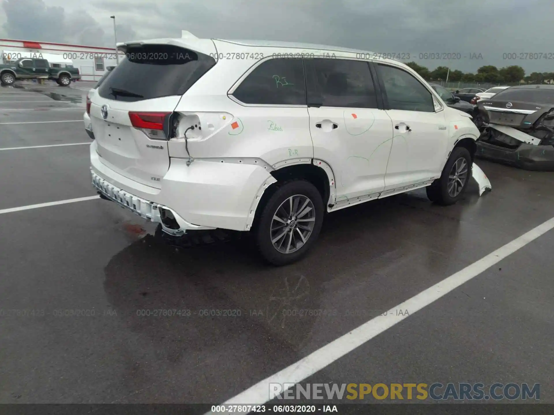 4 Фотография поврежденного автомобиля 5TDJGRFHXKS059137 TOYOTA HIGHLANDER 2019