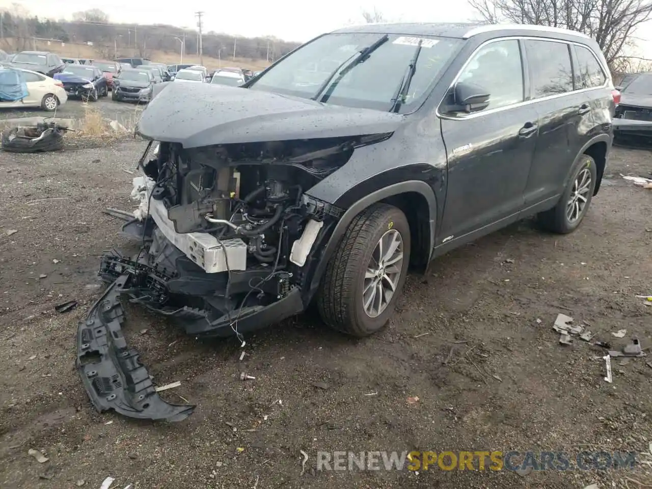 2 Photograph of a damaged car 5TDJGRFHXKS067500 TOYOTA HIGHLANDER 2019