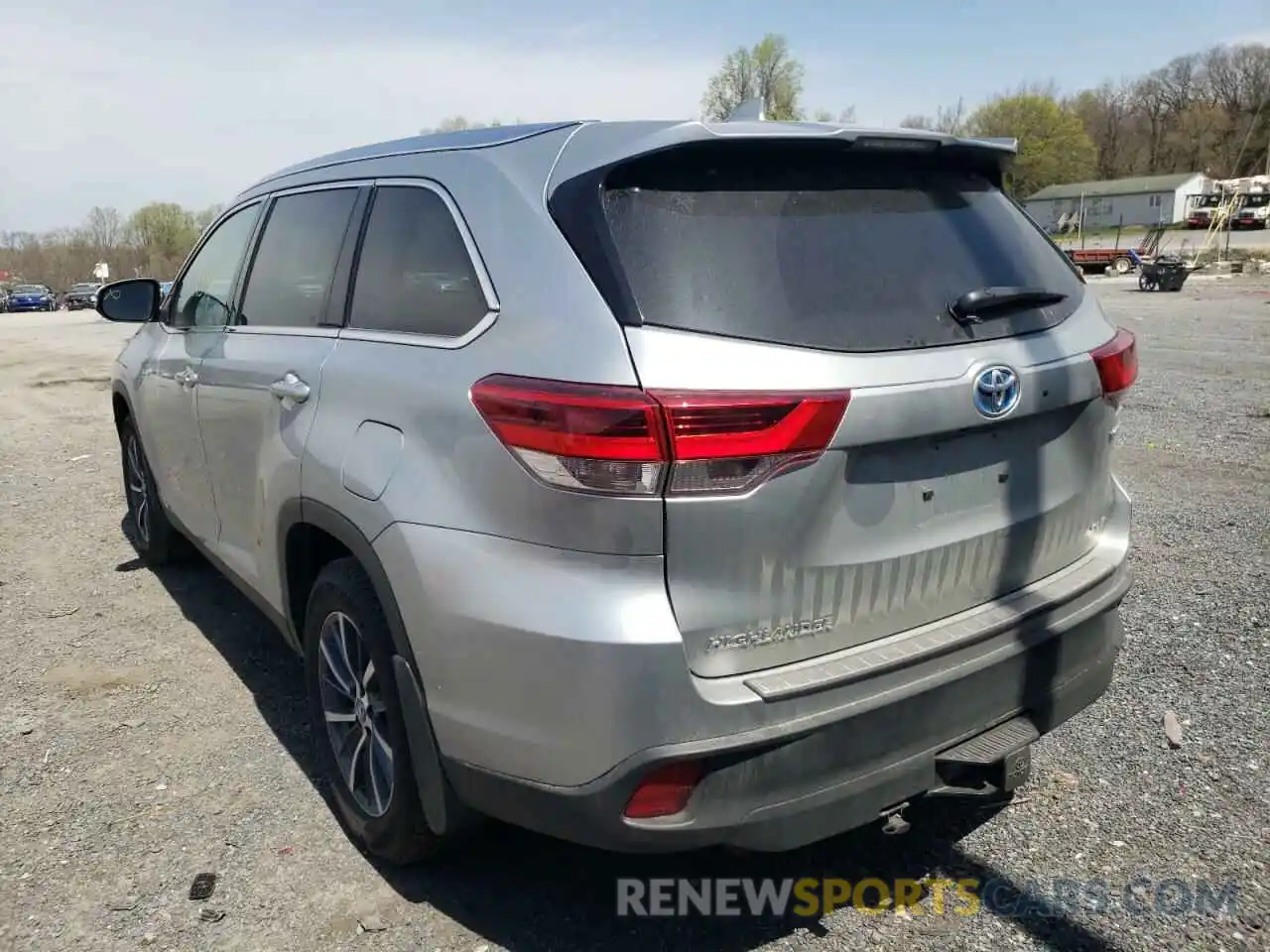 3 Photograph of a damaged car 5TDJGRFHXKS074754 TOYOTA HIGHLANDER 2019