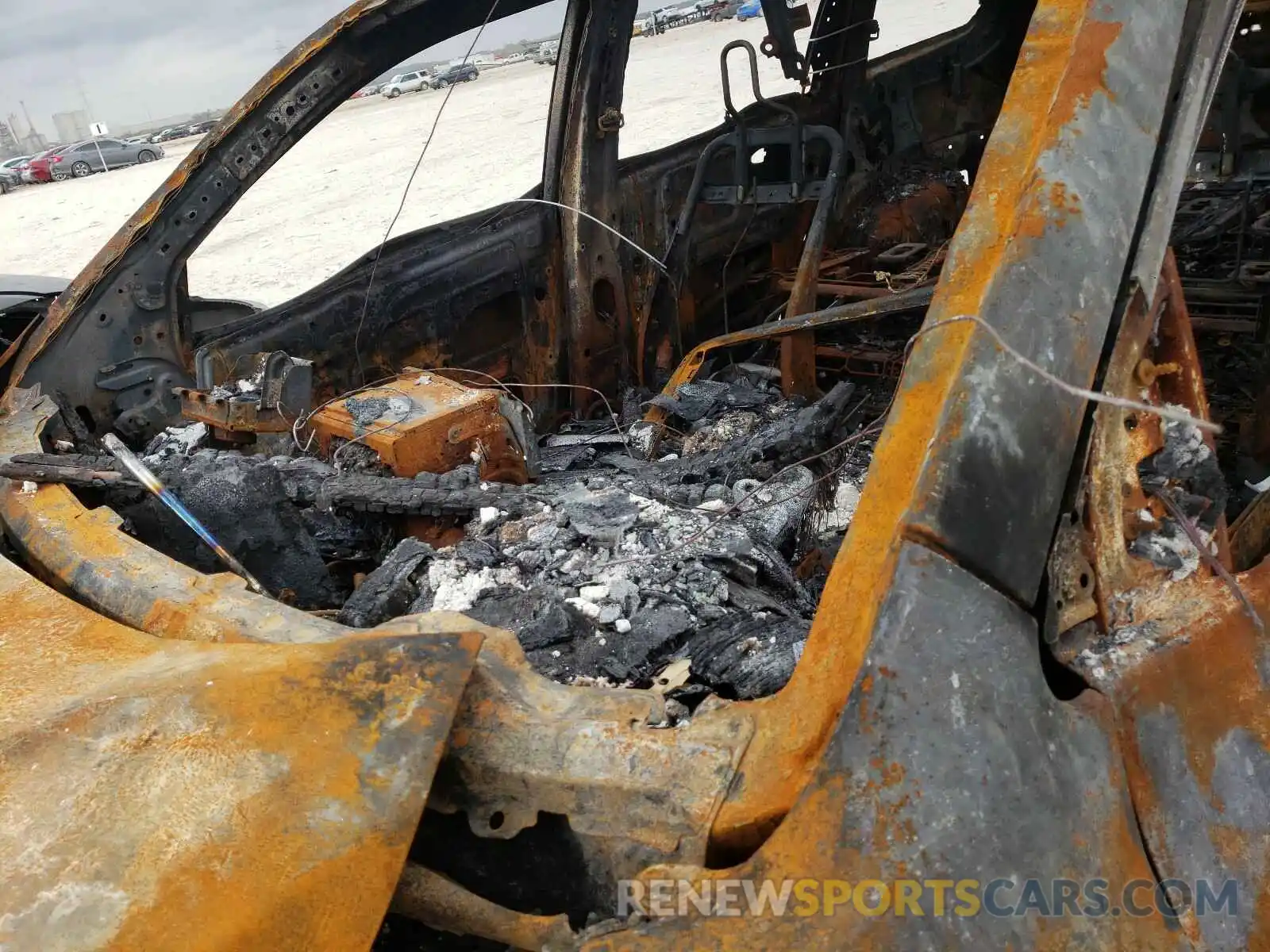 10 Photograph of a damaged car 5TDJGRFHXKS076374 TOYOTA HIGHLANDER 2019