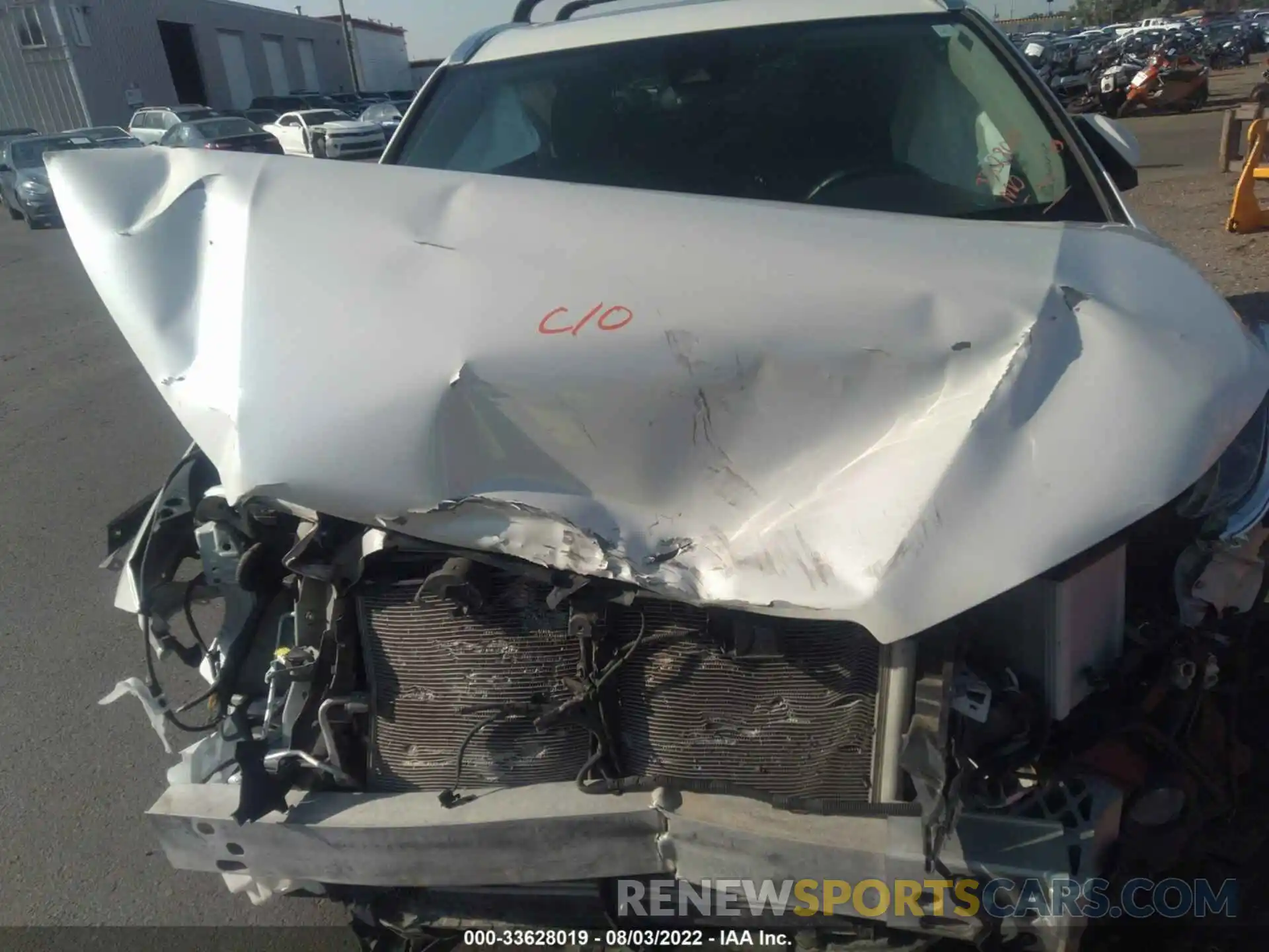 10 Photograph of a damaged car 5TDJZRFH0KS568342 TOYOTA HIGHLANDER 2019