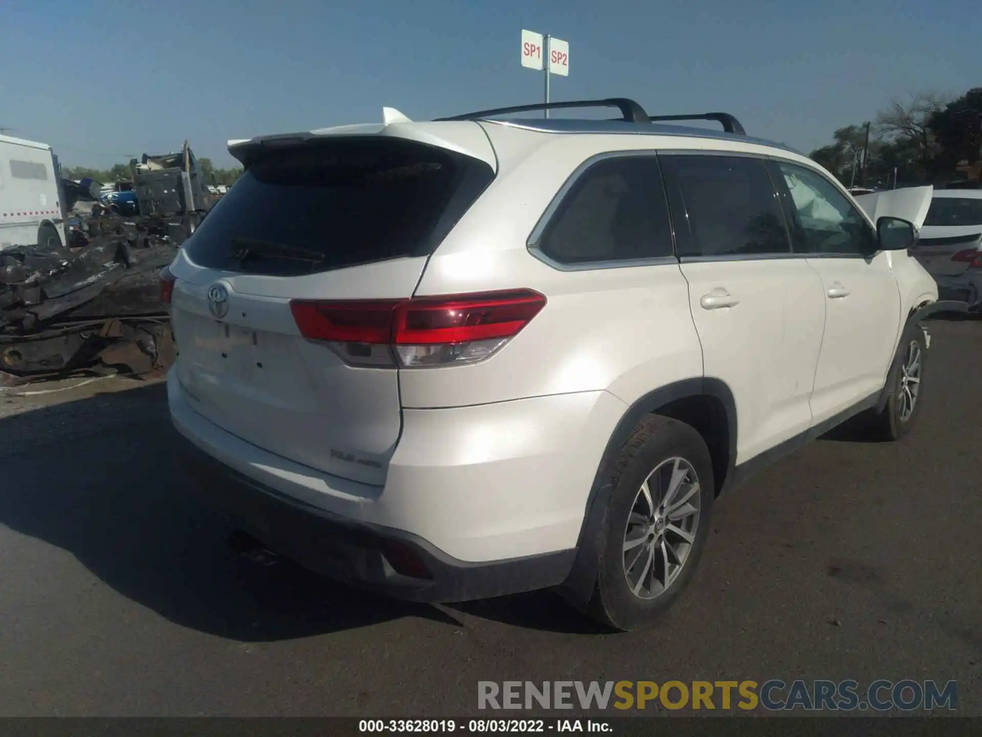 4 Фотография поврежденного автомобиля 5TDJZRFH0KS568342 TOYOTA HIGHLANDER 2019