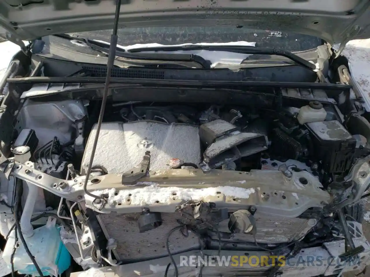 7 Photograph of a damaged car 5TDJZRFH0KS573993 TOYOTA HIGHLANDER 2019