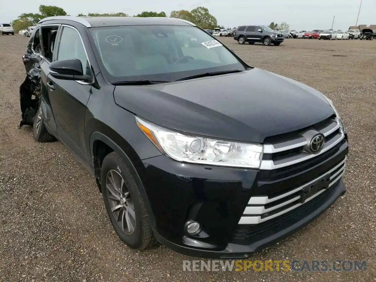 1 Фотография поврежденного автомобиля 5TDJZRFH0KS574903 TOYOTA HIGHLANDER 2019