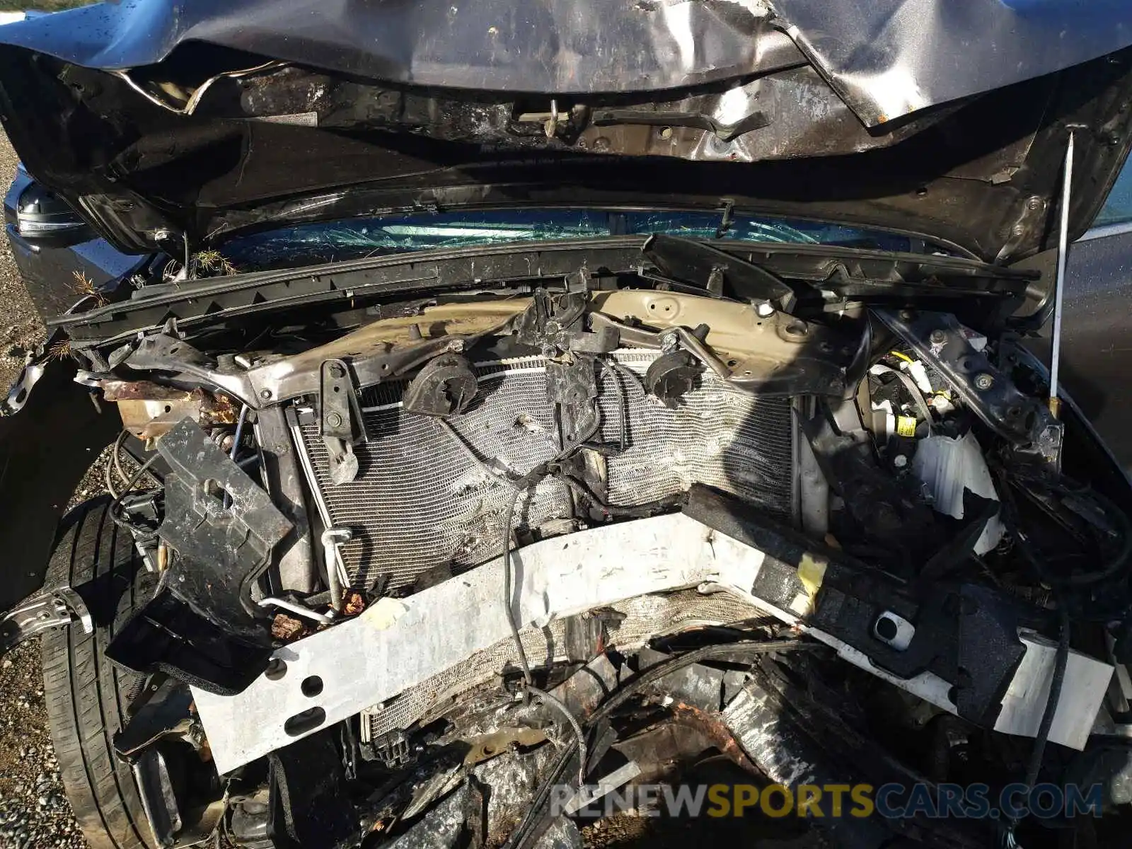 7 Photograph of a damaged car 5TDJZRFH0KS575730 TOYOTA HIGHLANDER 2019