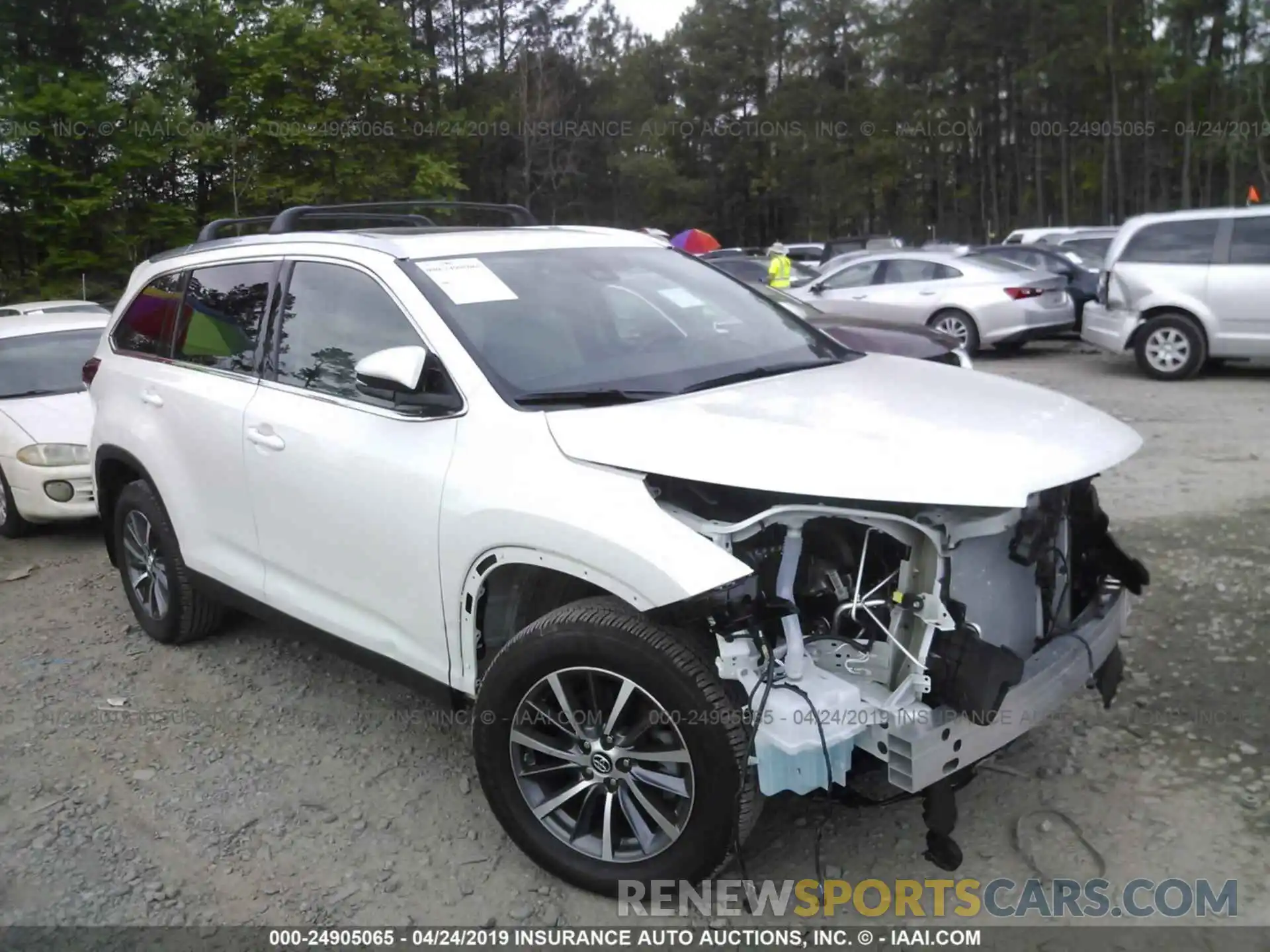 1 Photograph of a damaged car 5TDJZRFH0KS578806 TOYOTA HIGHLANDER 2019