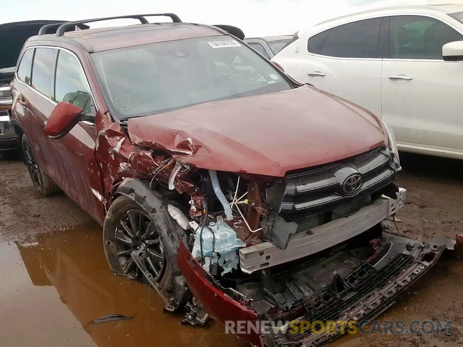 1 Photograph of a damaged car 5TDJZRFH0KS579938 TOYOTA HIGHLANDER 2019