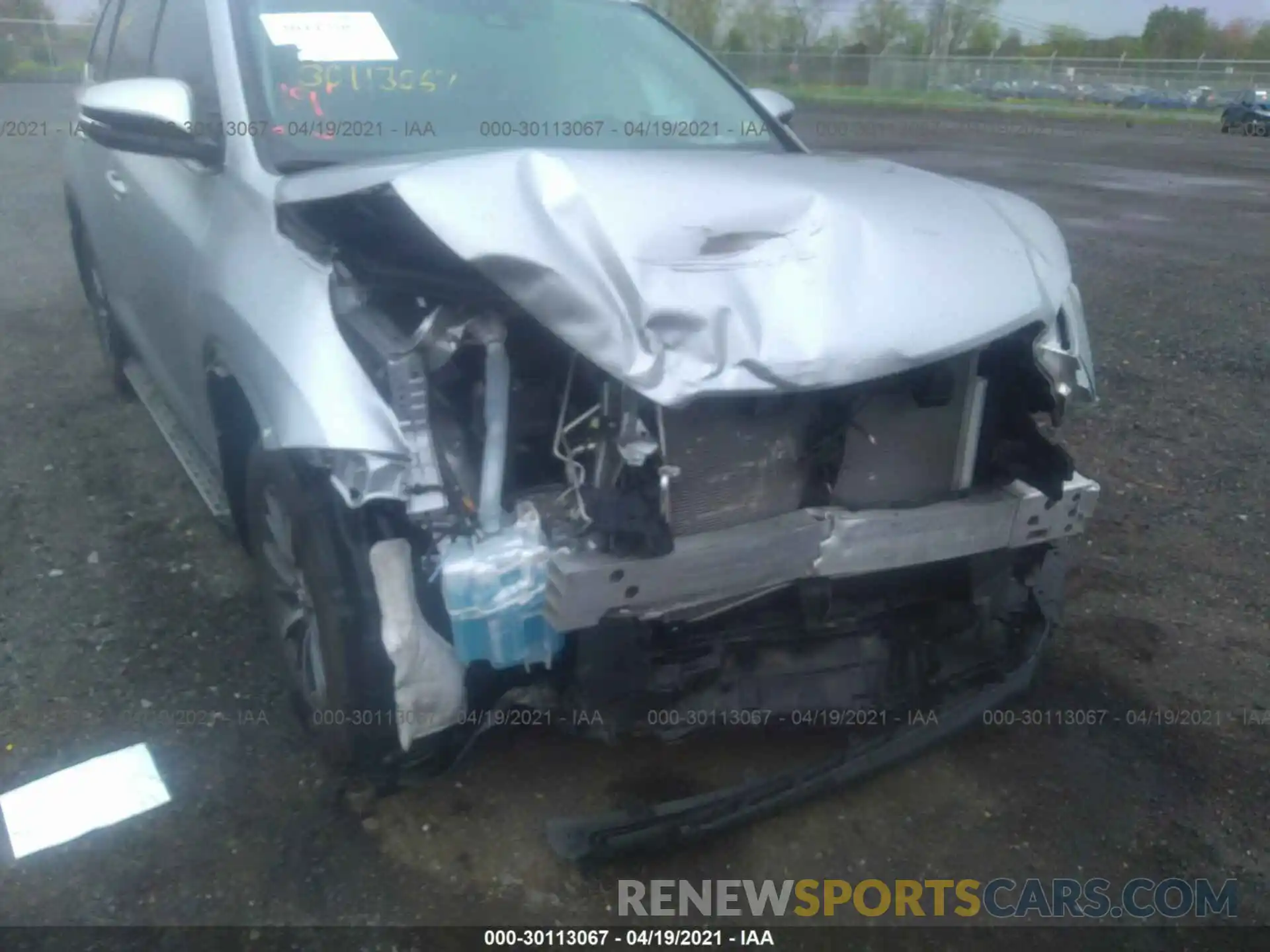 6 Photograph of a damaged car 5TDJZRFH0KS589059 TOYOTA HIGHLANDER 2019