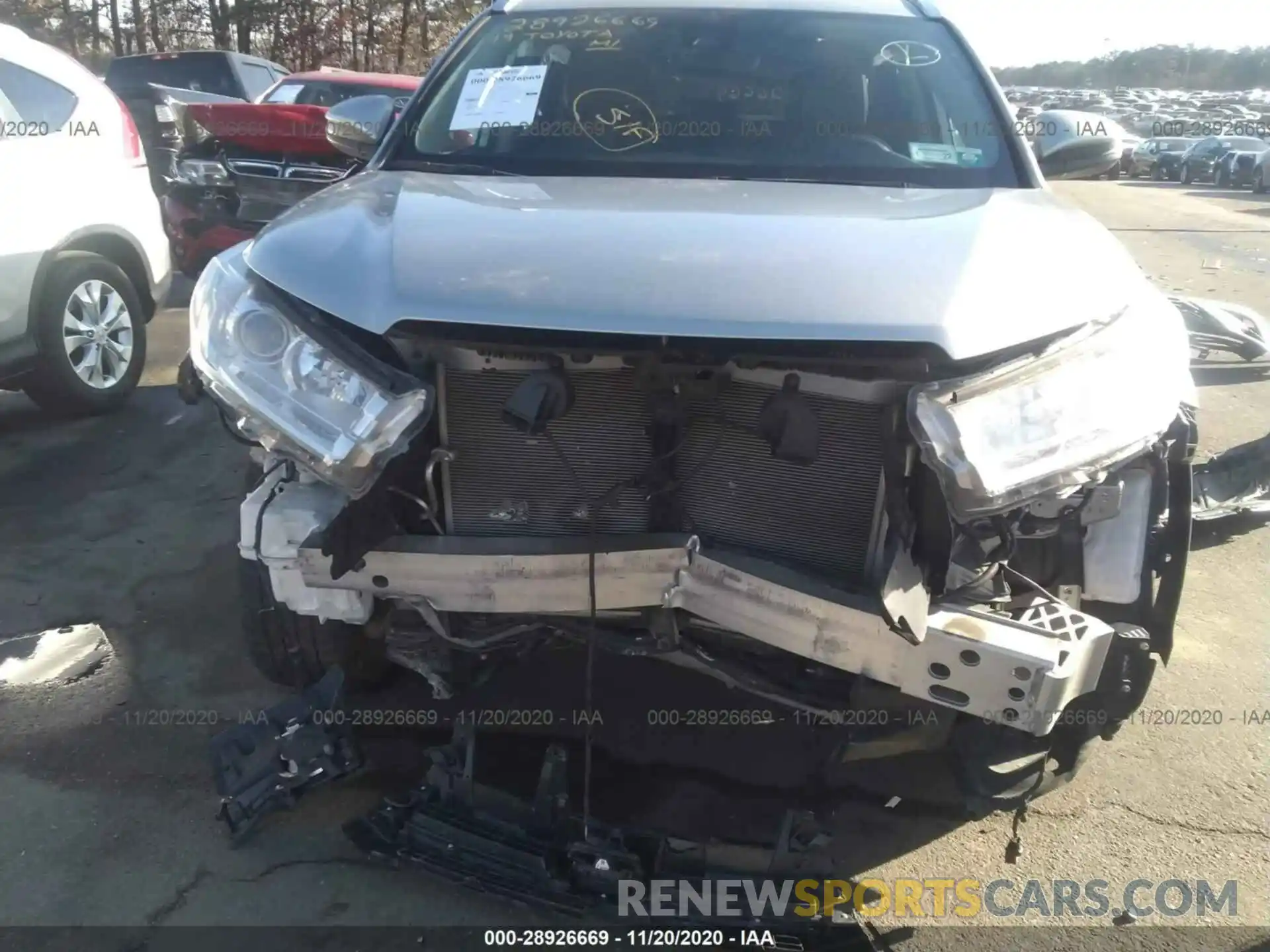 6 Photograph of a damaged car 5TDJZRFH0KS589806 TOYOTA HIGHLANDER 2019