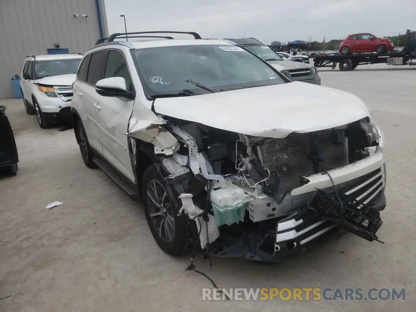 1 Photograph of a damaged car 5TDJZRFH0KS594410 TOYOTA HIGHLANDER 2019