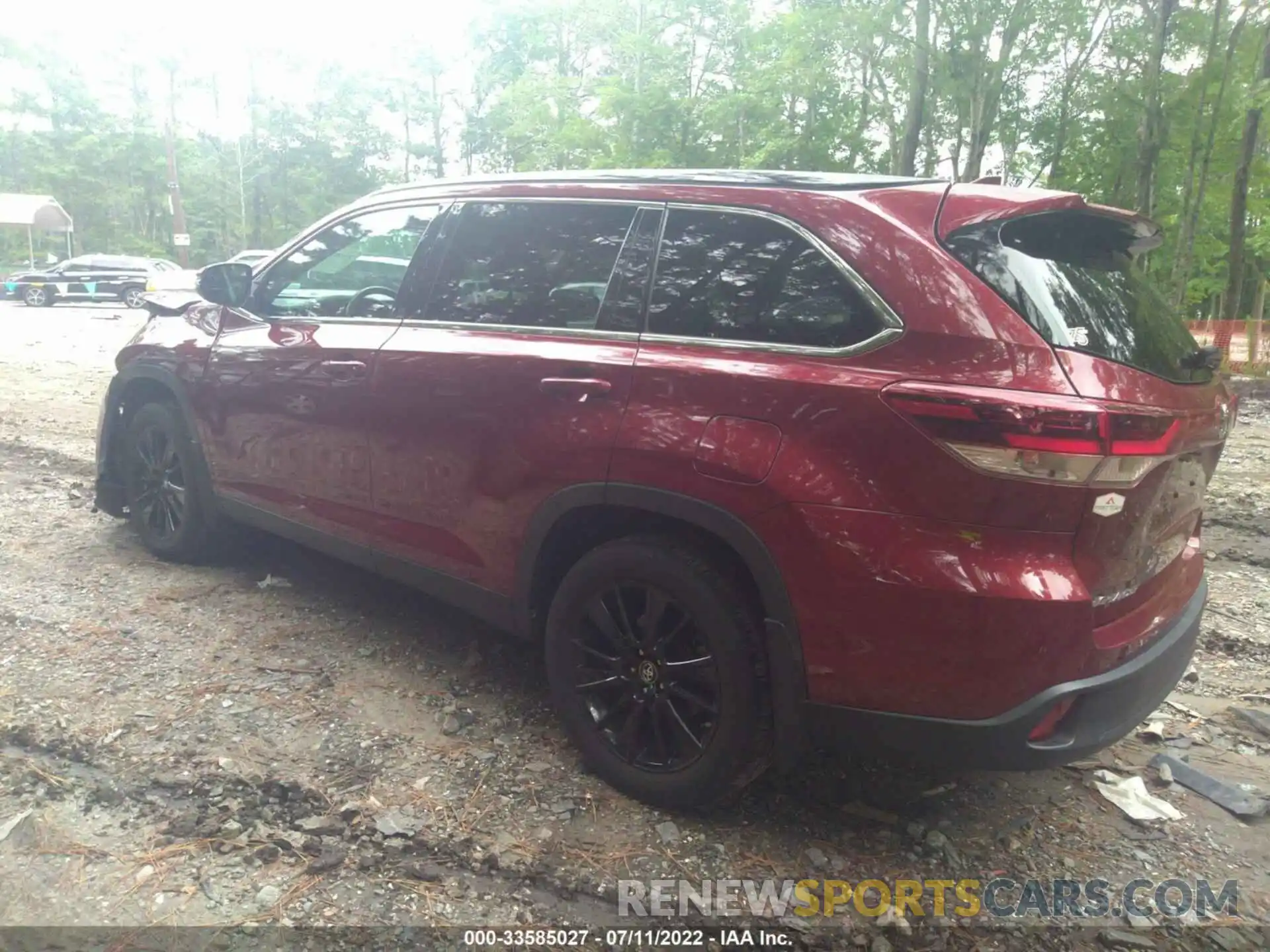 3 Photograph of a damaged car 5TDJZRFH0KS601565 TOYOTA HIGHLANDER 2019