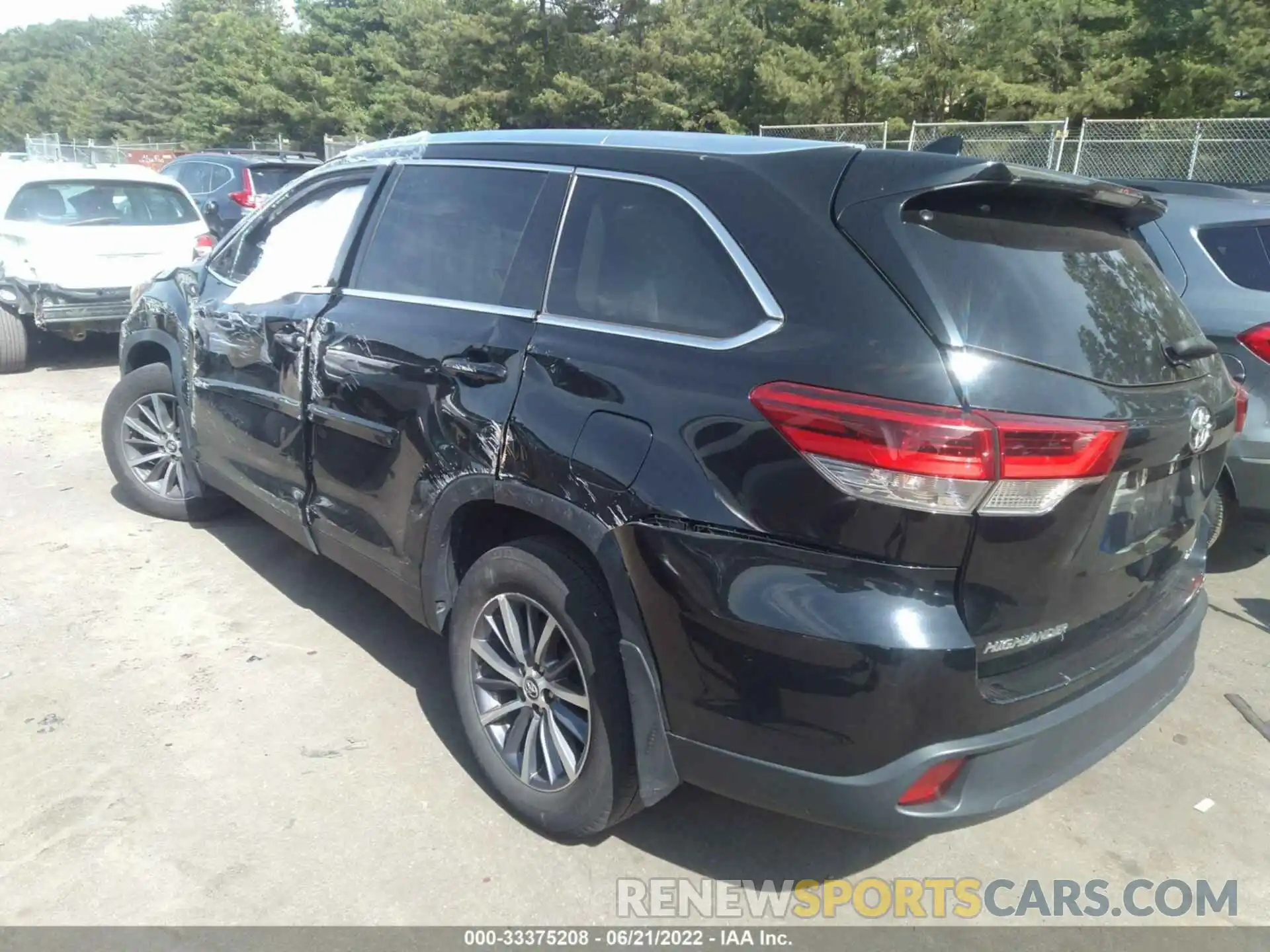 3 Фотография поврежденного автомобиля 5TDJZRFH0KS606104 TOYOTA HIGHLANDER 2019