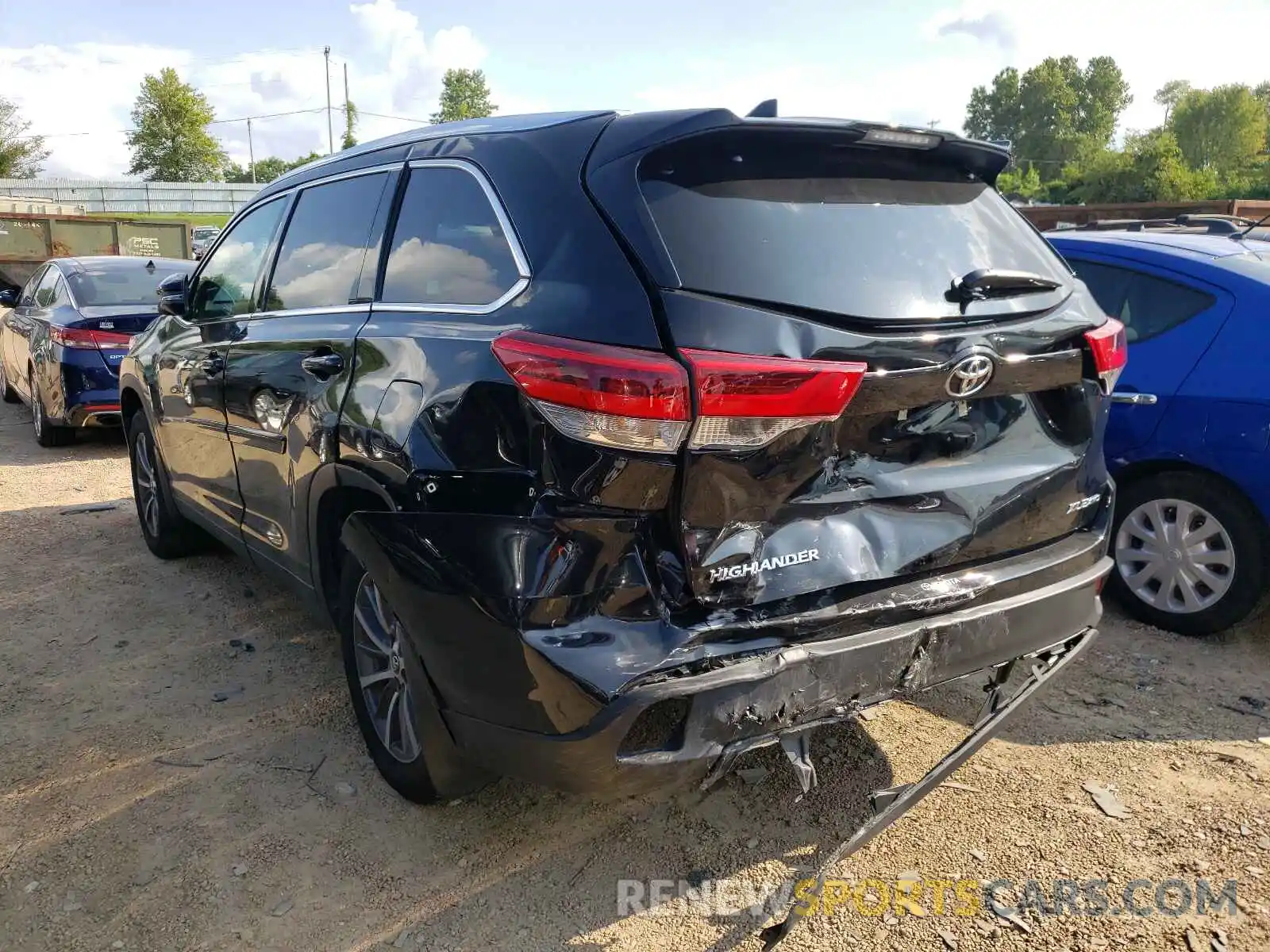 3 Фотография поврежденного автомобиля 5TDJZRFH0KS619600 TOYOTA HIGHLANDER 2019