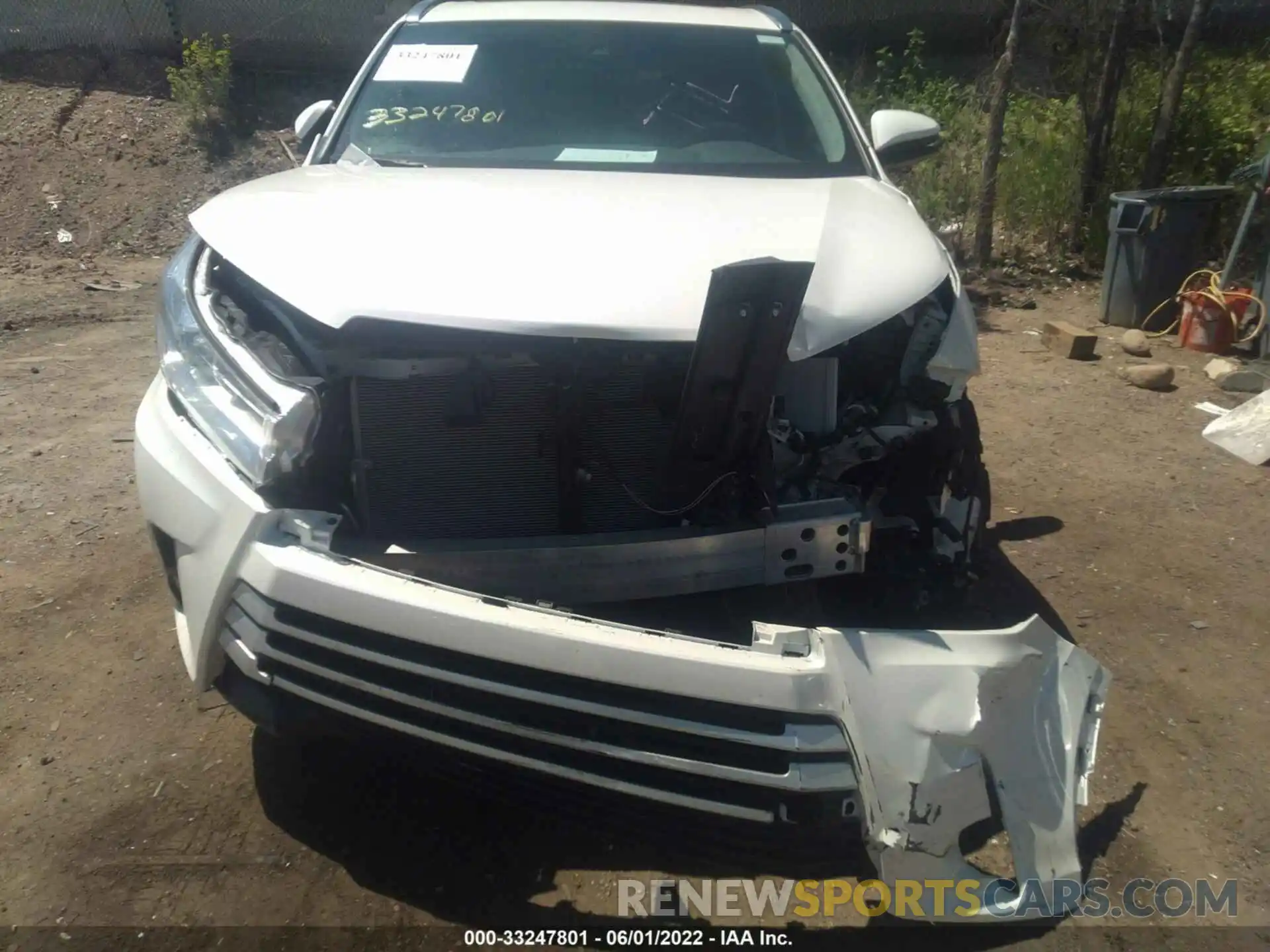 6 Photograph of a damaged car 5TDJZRFH0KS620309 TOYOTA HIGHLANDER 2019