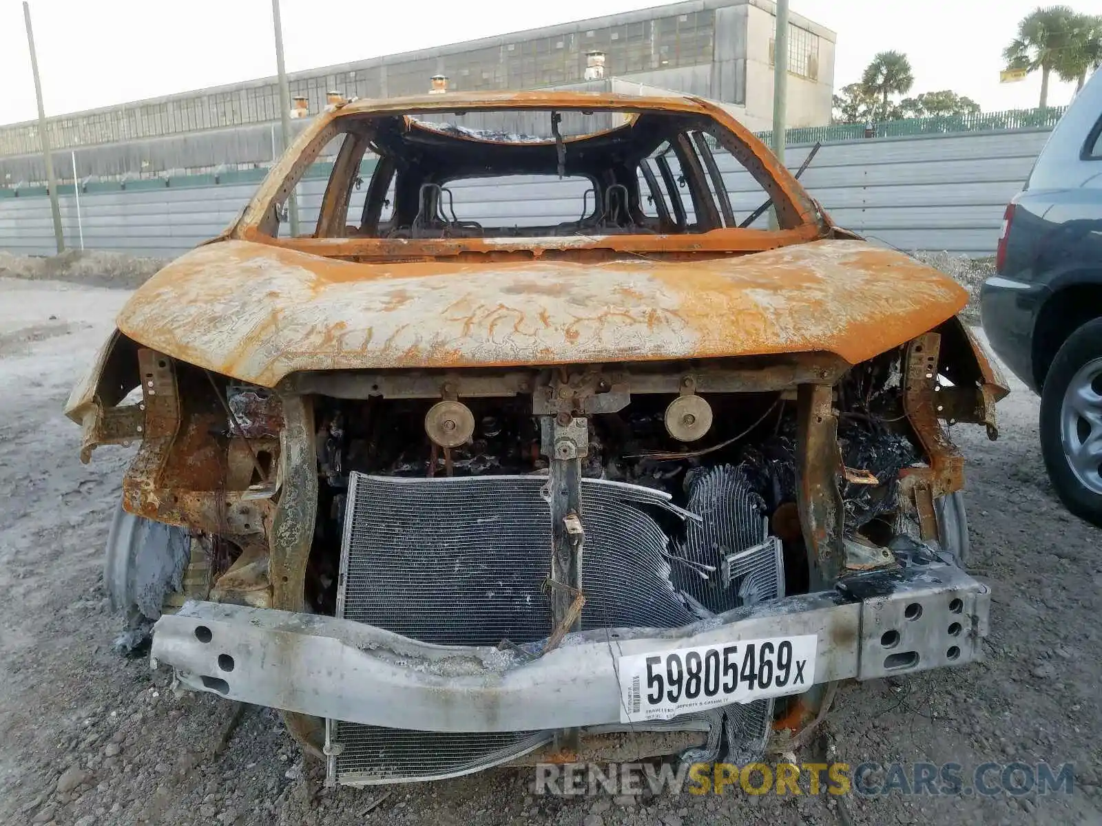 9 Photograph of a damaged car 5TDJZRFH0KS622805 TOYOTA HIGHLANDER 2019