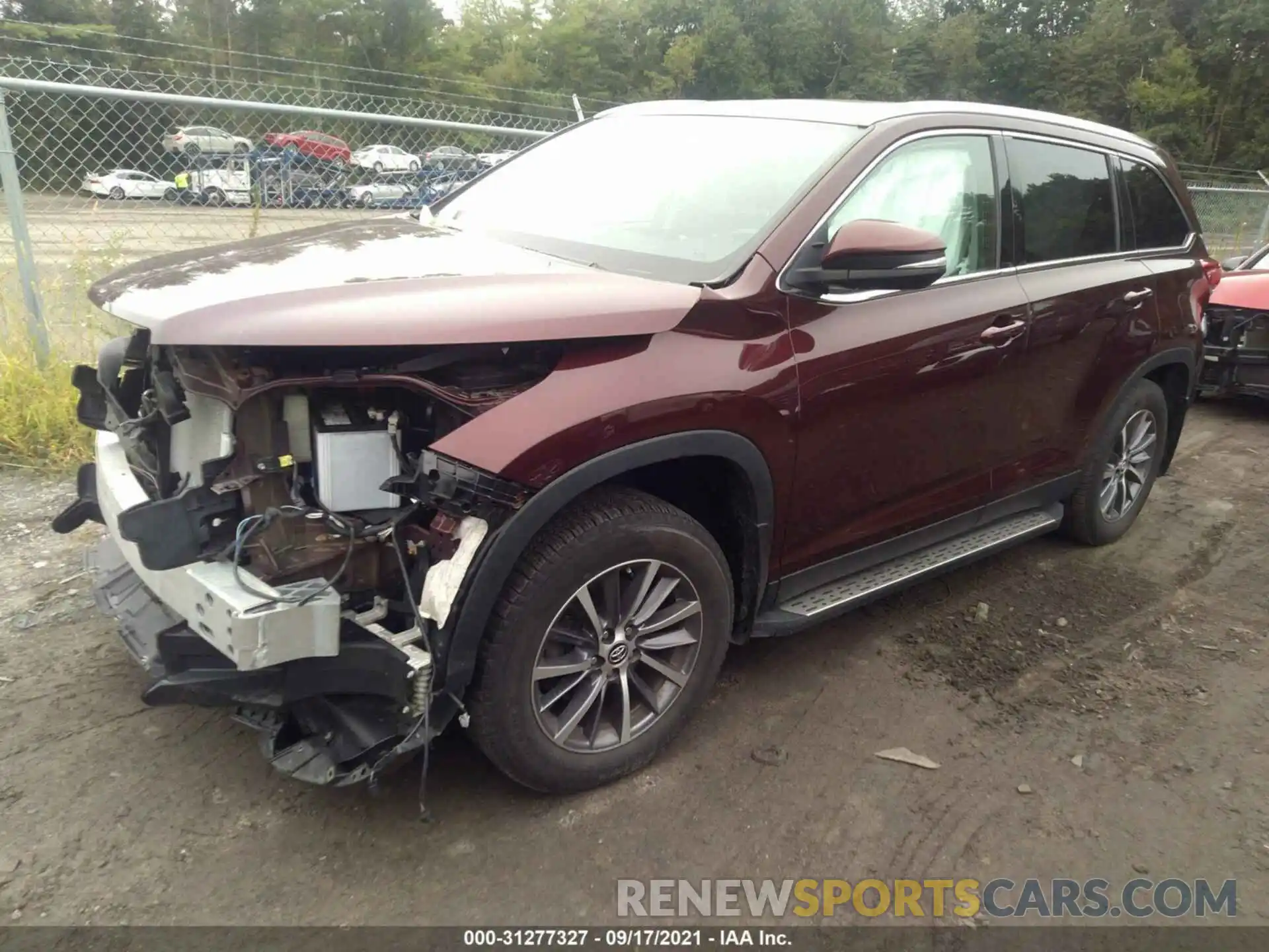 2 Photograph of a damaged car 5TDJZRFH0KS702489 TOYOTA HIGHLANDER 2019