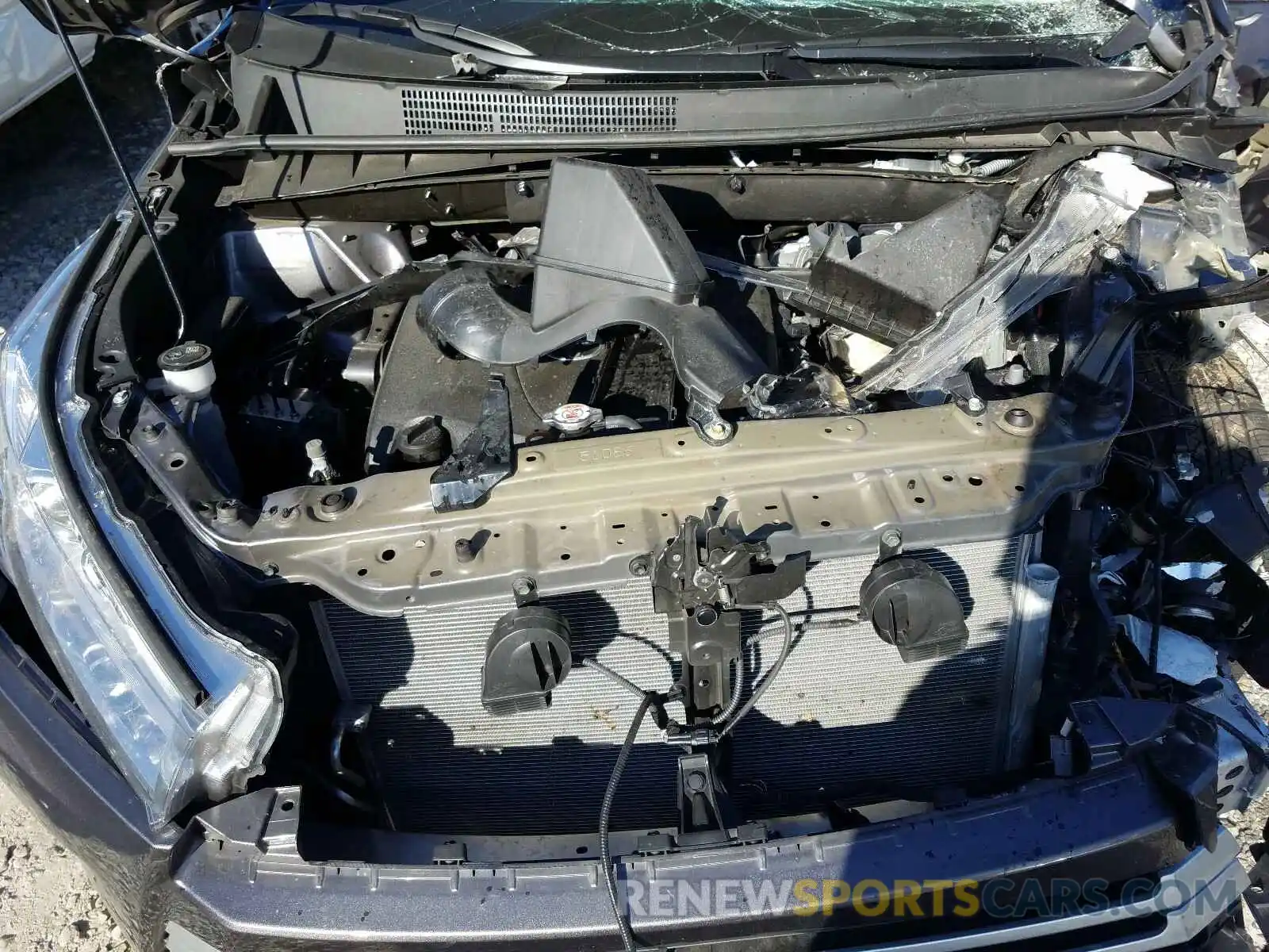 7 Photograph of a damaged car 5TDJZRFH0KS713122 TOYOTA HIGHLANDER 2019