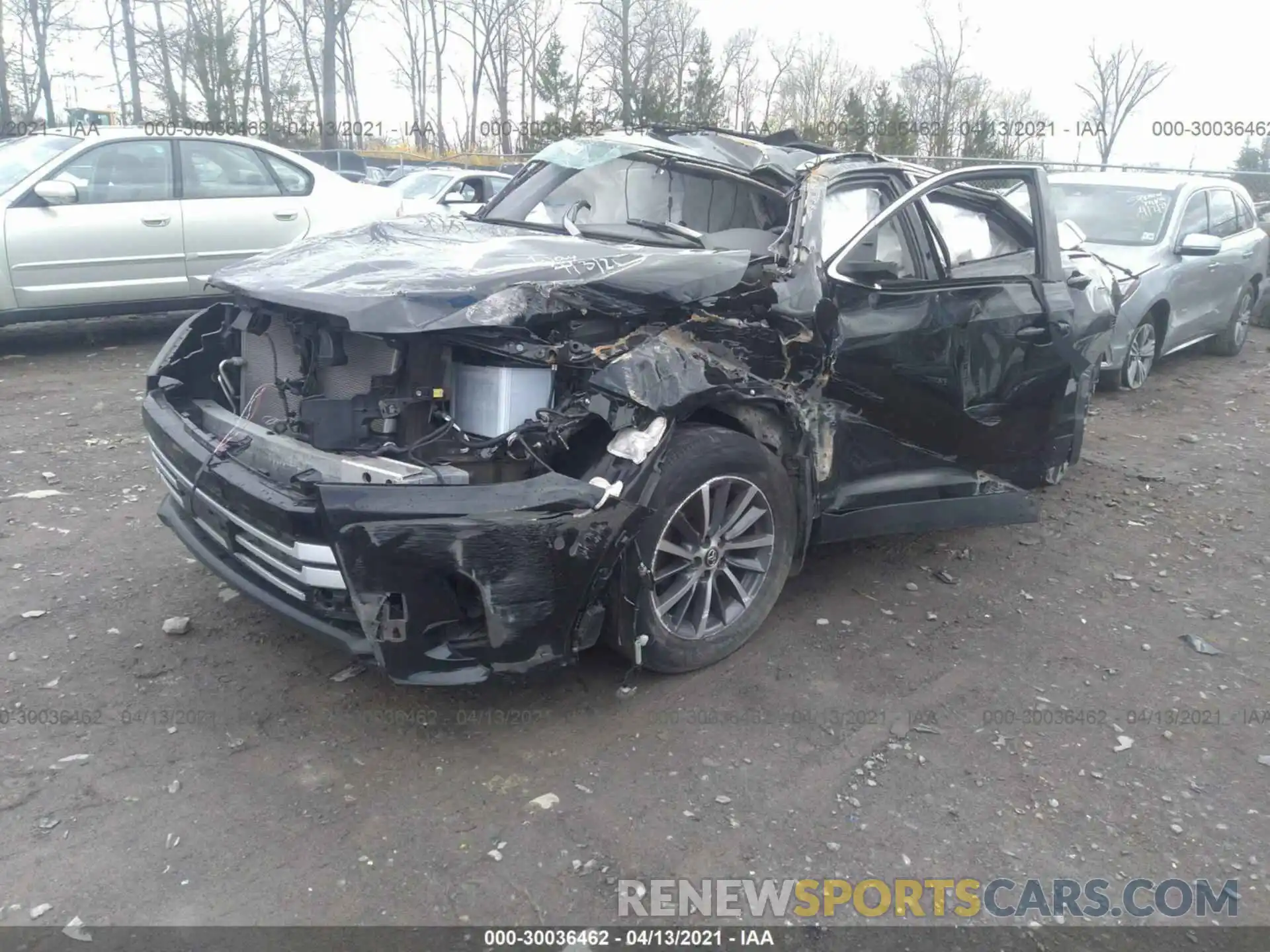 2 Photograph of a damaged car 5TDJZRFH0KS715274 TOYOTA HIGHLANDER 2019