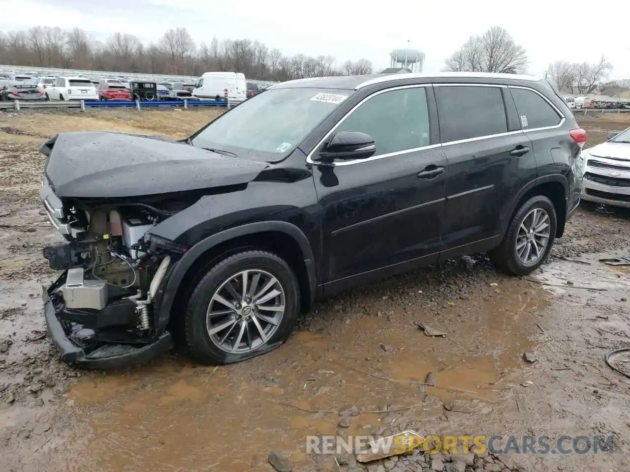 1 Photograph of a damaged car 5TDJZRFH0KS734309 TOYOTA HIGHLANDER 2019