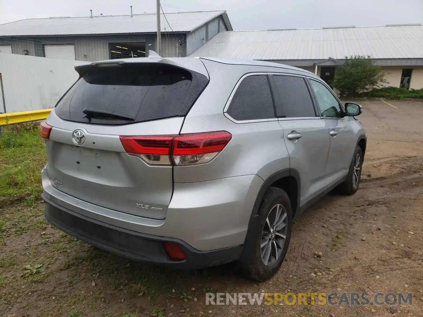 4 Фотография поврежденного автомобиля 5TDJZRFH0KS917306 TOYOTA HIGHLANDER 2019