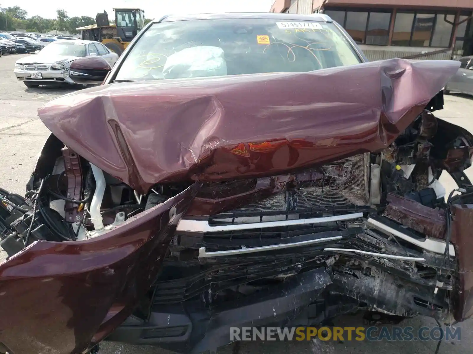 9 Photograph of a damaged car 5TDJZRFH0KS918987 TOYOTA HIGHLANDER 2019