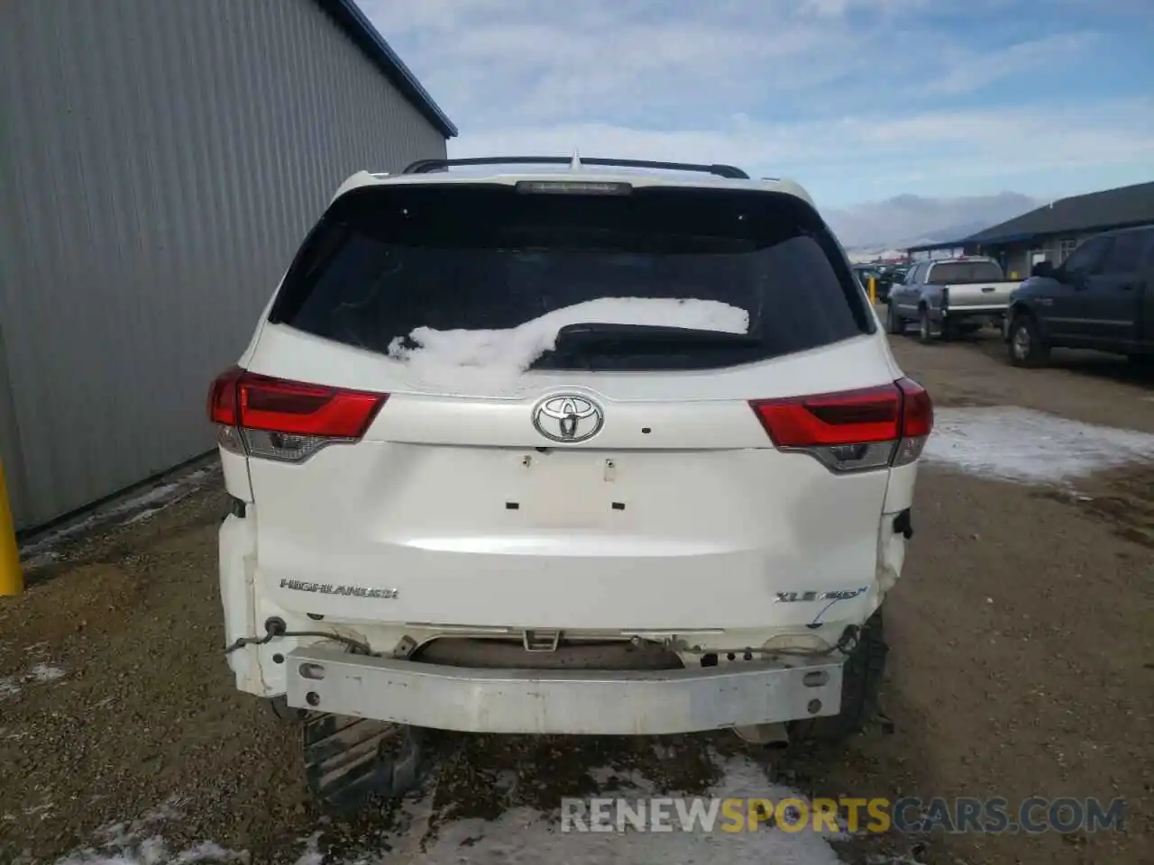 9 Фотография поврежденного автомобиля 5TDJZRFH0KS929066 TOYOTA HIGHLANDER 2019