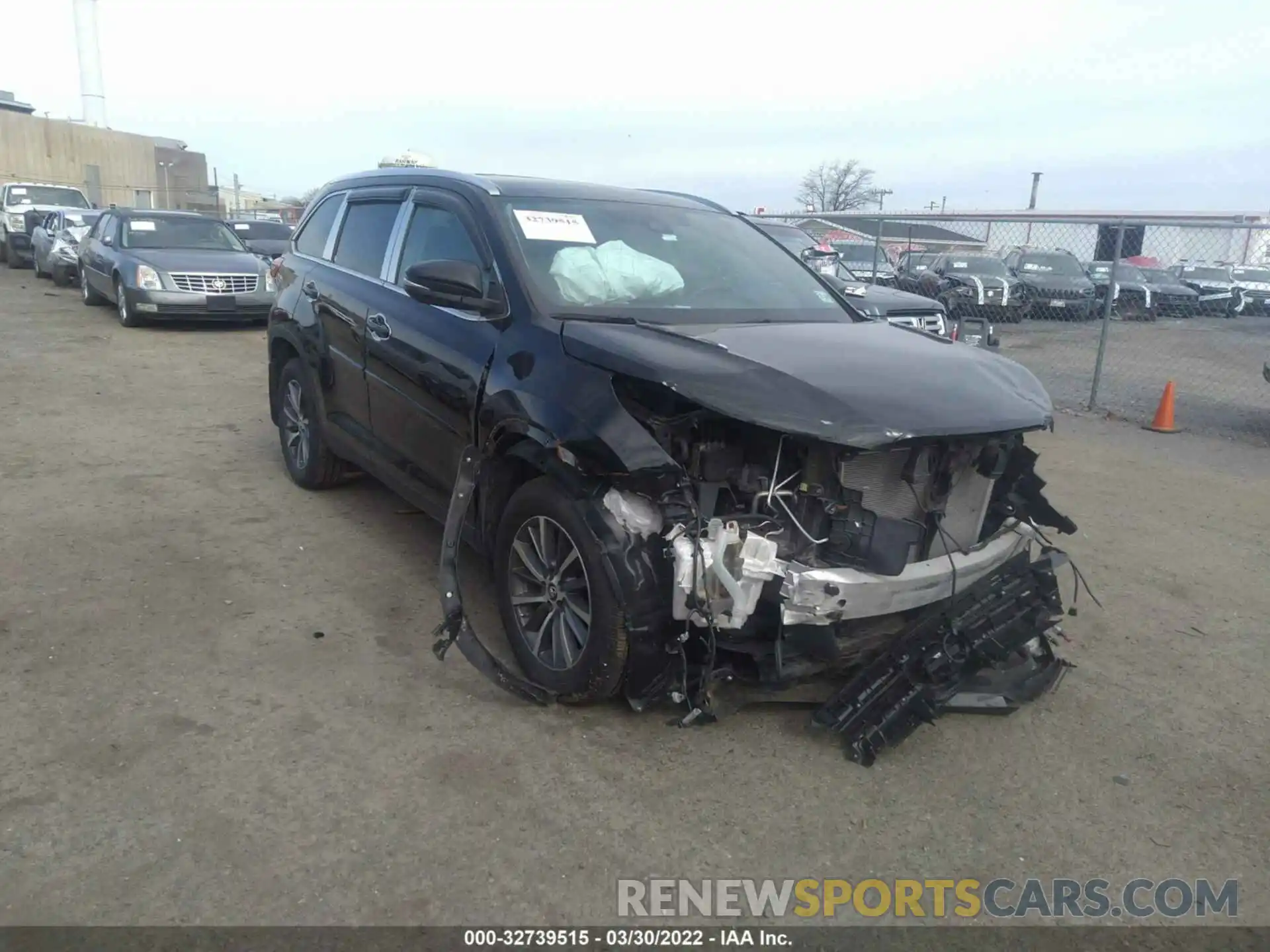 1 Photograph of a damaged car 5TDJZRFH0KS934025 TOYOTA HIGHLANDER 2019