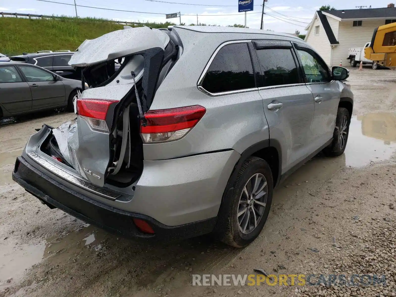 4 Фотография поврежденного автомобиля 5TDJZRFH0KS948698 TOYOTA HIGHLANDER 2019