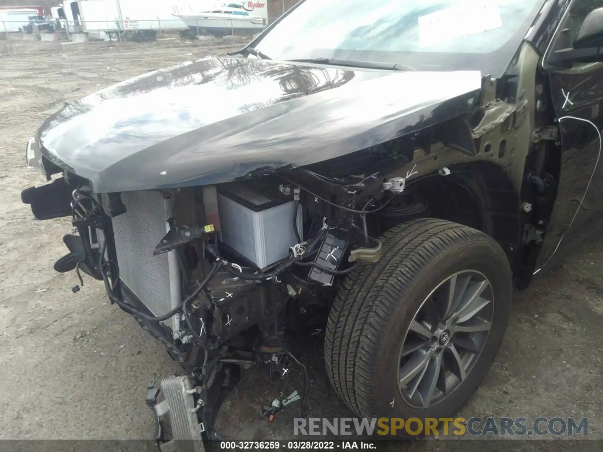 6 Photograph of a damaged car 5TDJZRFH0KS948958 TOYOTA HIGHLANDER 2019