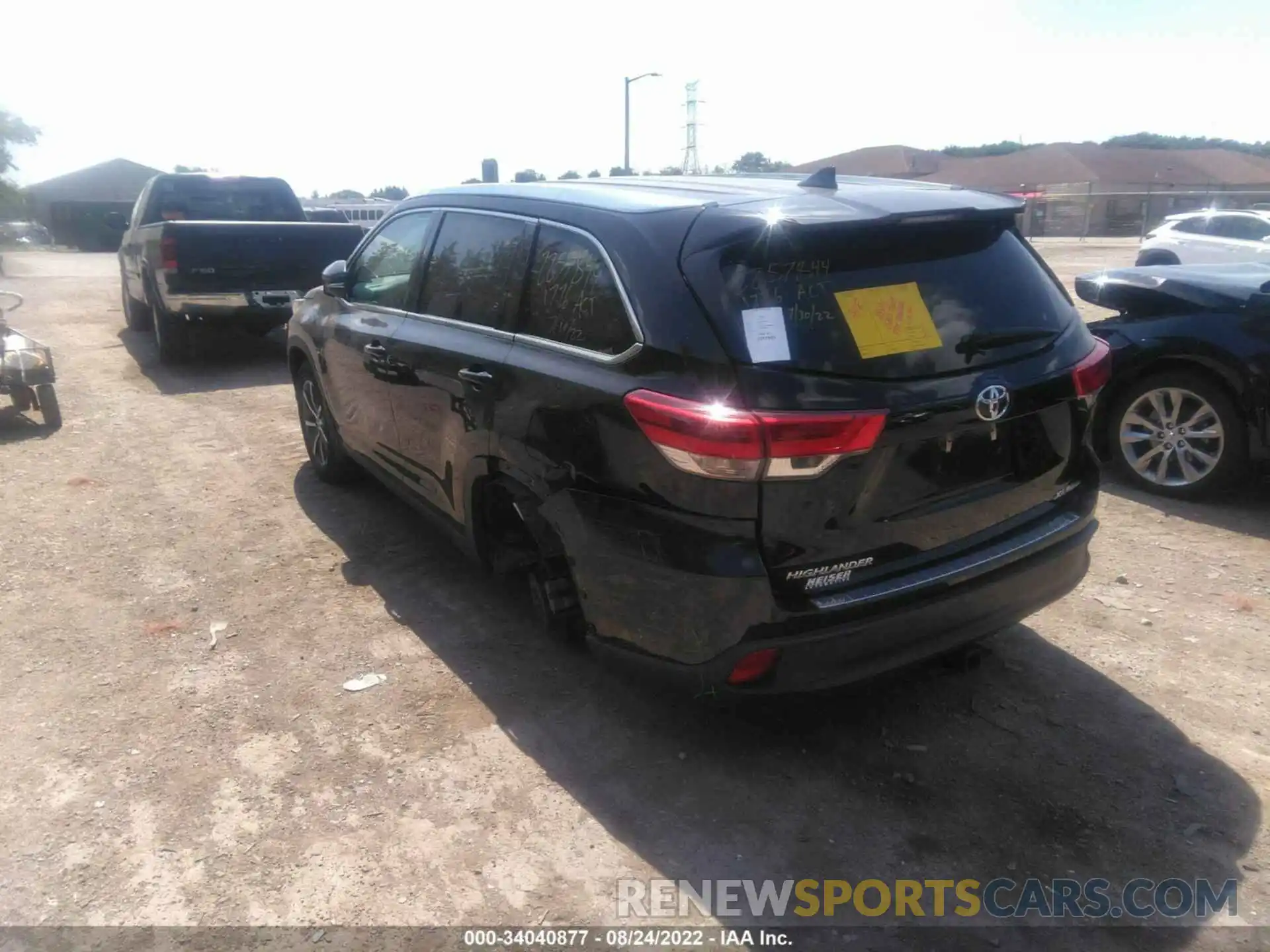 3 Фотография поврежденного автомобиля 5TDJZRFH0KS950287 TOYOTA HIGHLANDER 2019