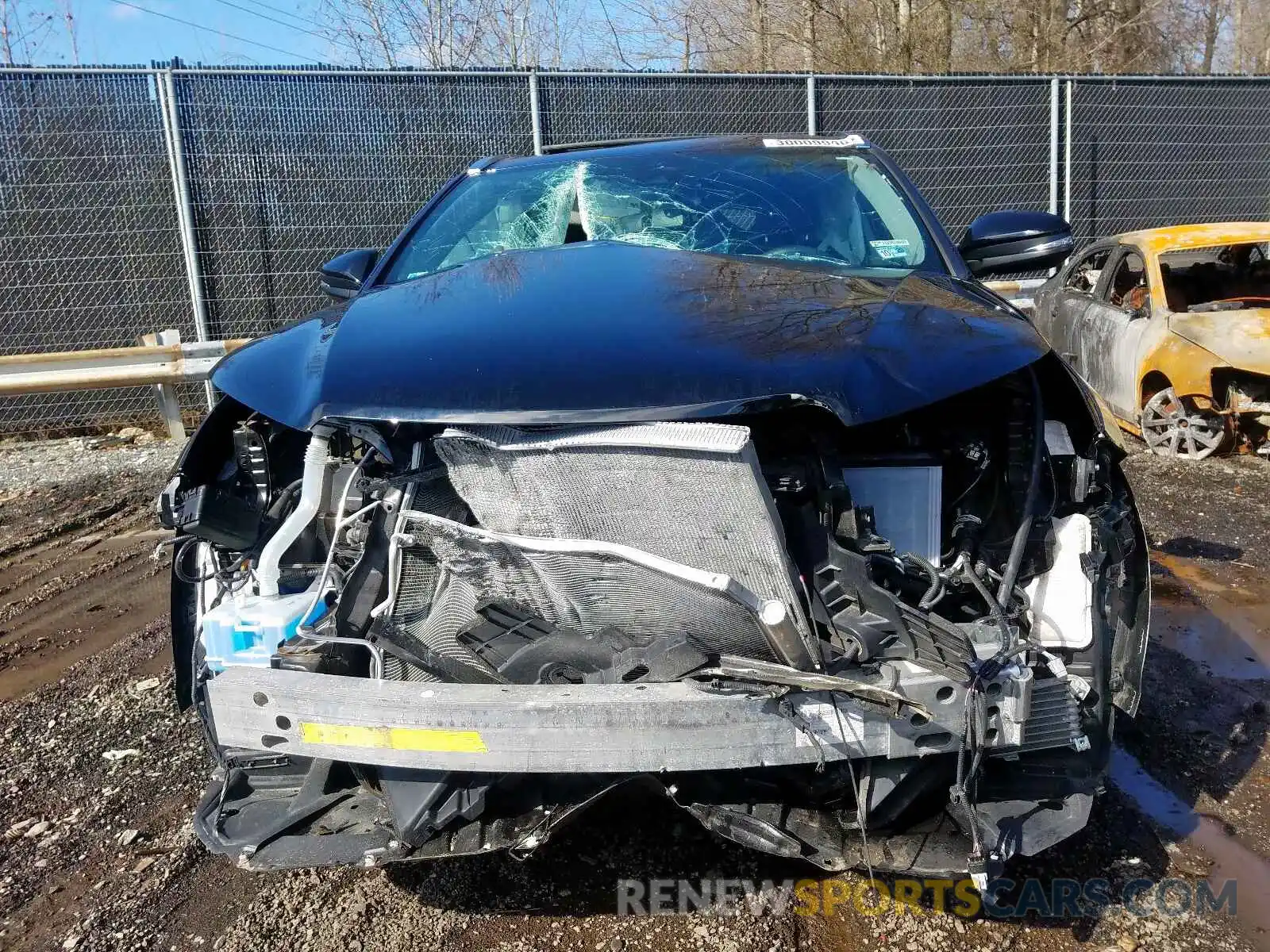 9 Photograph of a damaged car 5TDJZRFH1KS562565 TOYOTA HIGHLANDER 2019