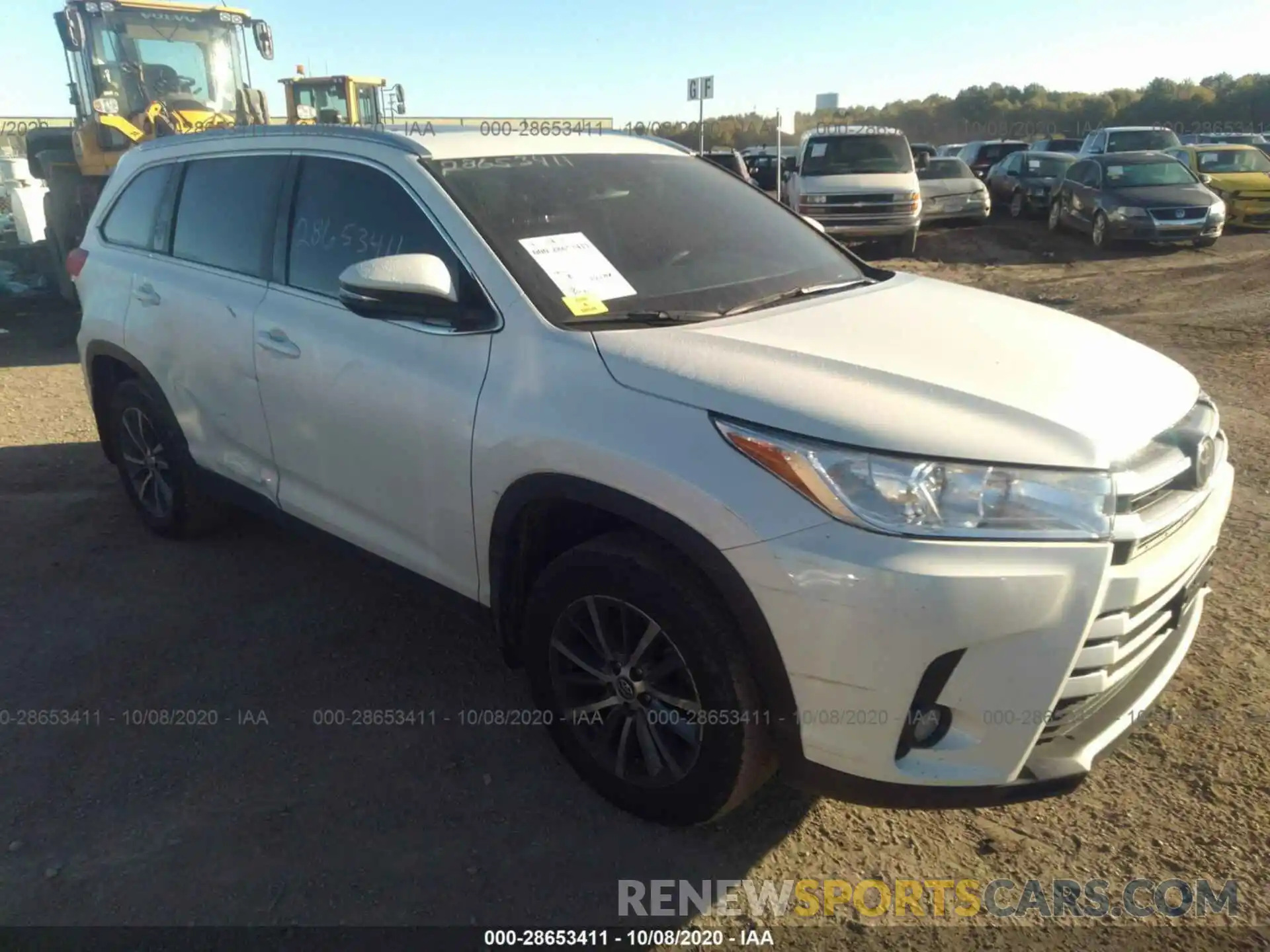 1 Photograph of a damaged car 5TDJZRFH1KS562985 TOYOTA HIGHLANDER 2019