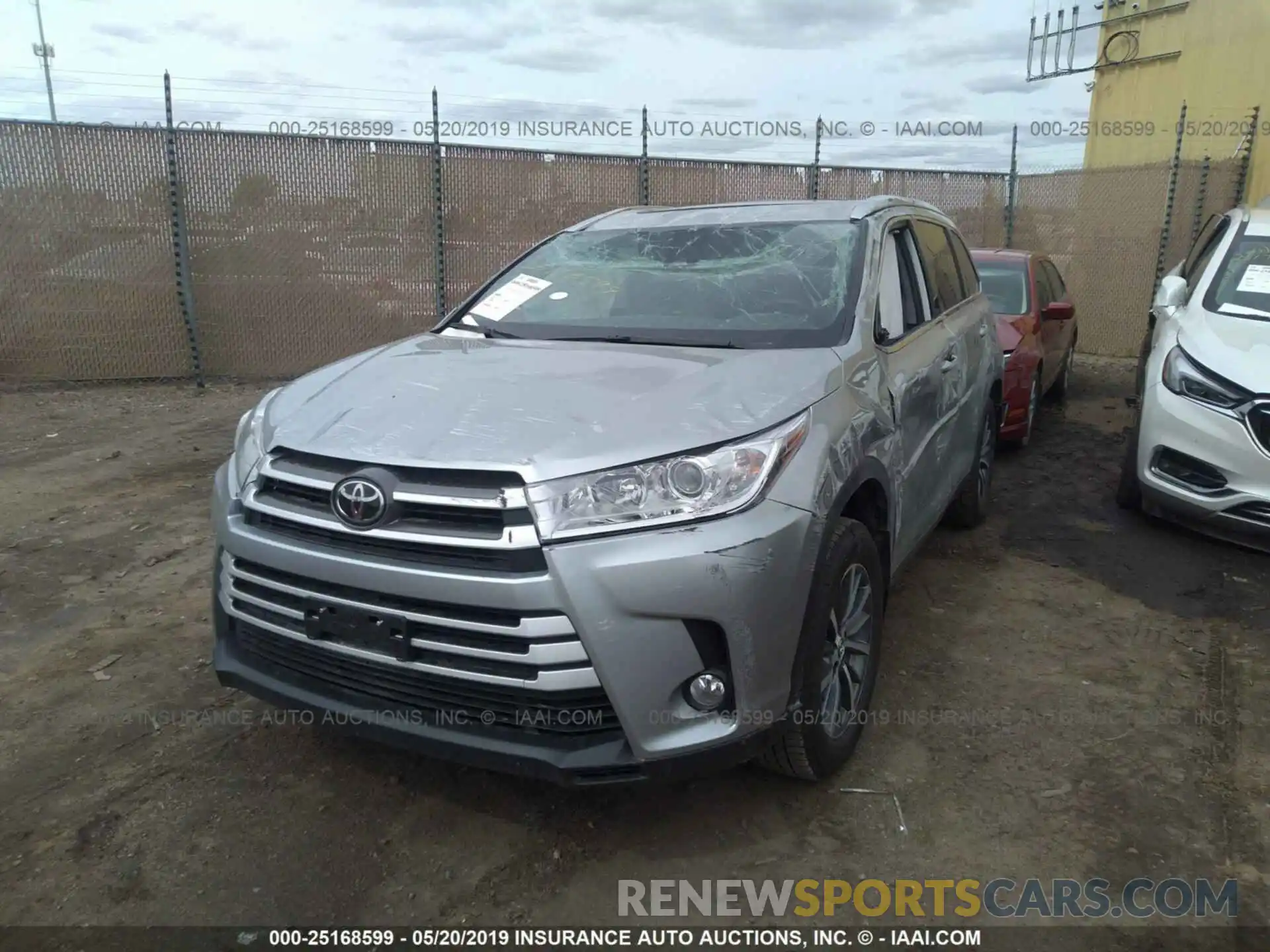 6 Photograph of a damaged car 5TDJZRFH1KS571220 TOYOTA HIGHLANDER 2019