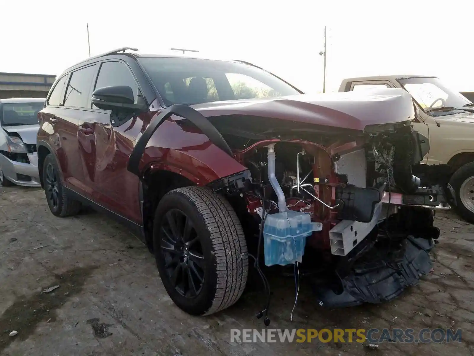 1 Photograph of a damaged car 5TDJZRFH1KS572173 TOYOTA HIGHLANDER 2019