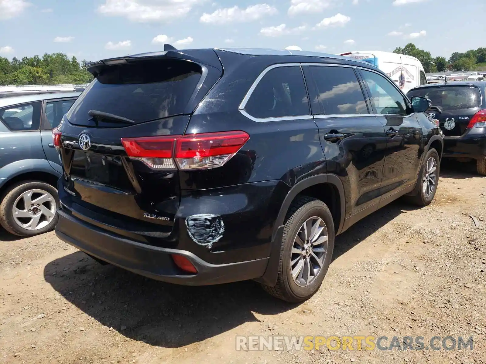 4 Фотография поврежденного автомобиля 5TDJZRFH1KS573761 TOYOTA HIGHLANDER 2019