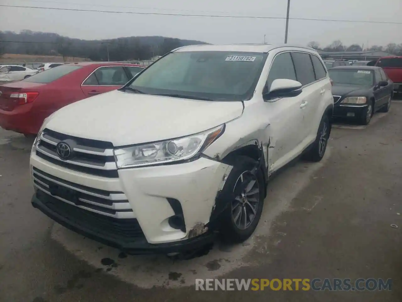 2 Photograph of a damaged car 5TDJZRFH1KS578538 TOYOTA HIGHLANDER 2019