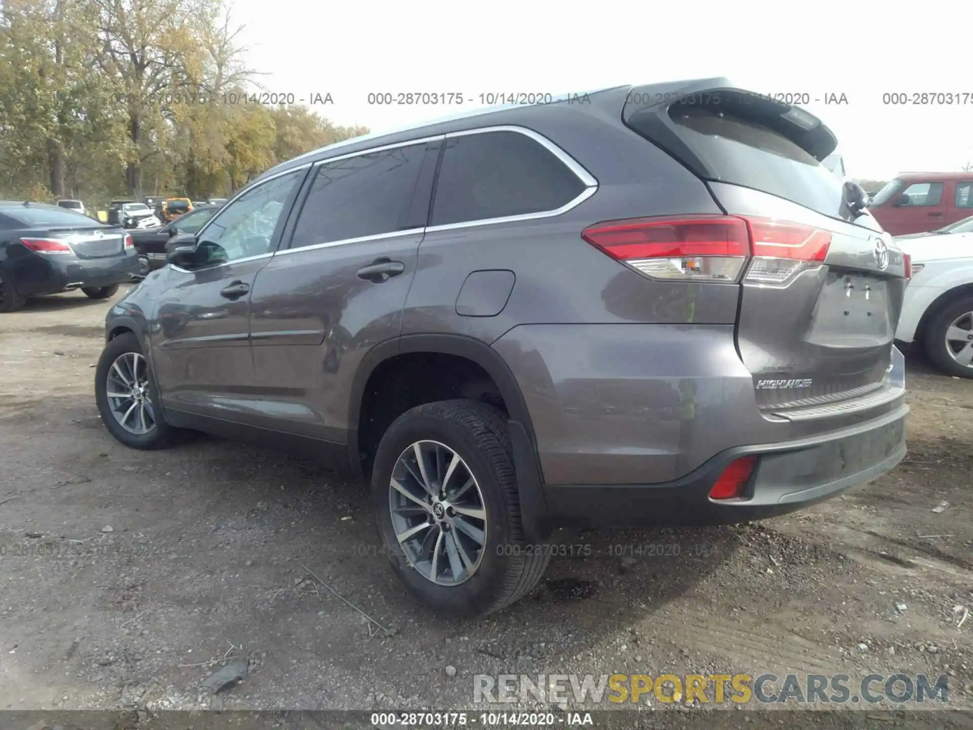 3 Фотография поврежденного автомобиля 5TDJZRFH1KS583691 TOYOTA HIGHLANDER 2019