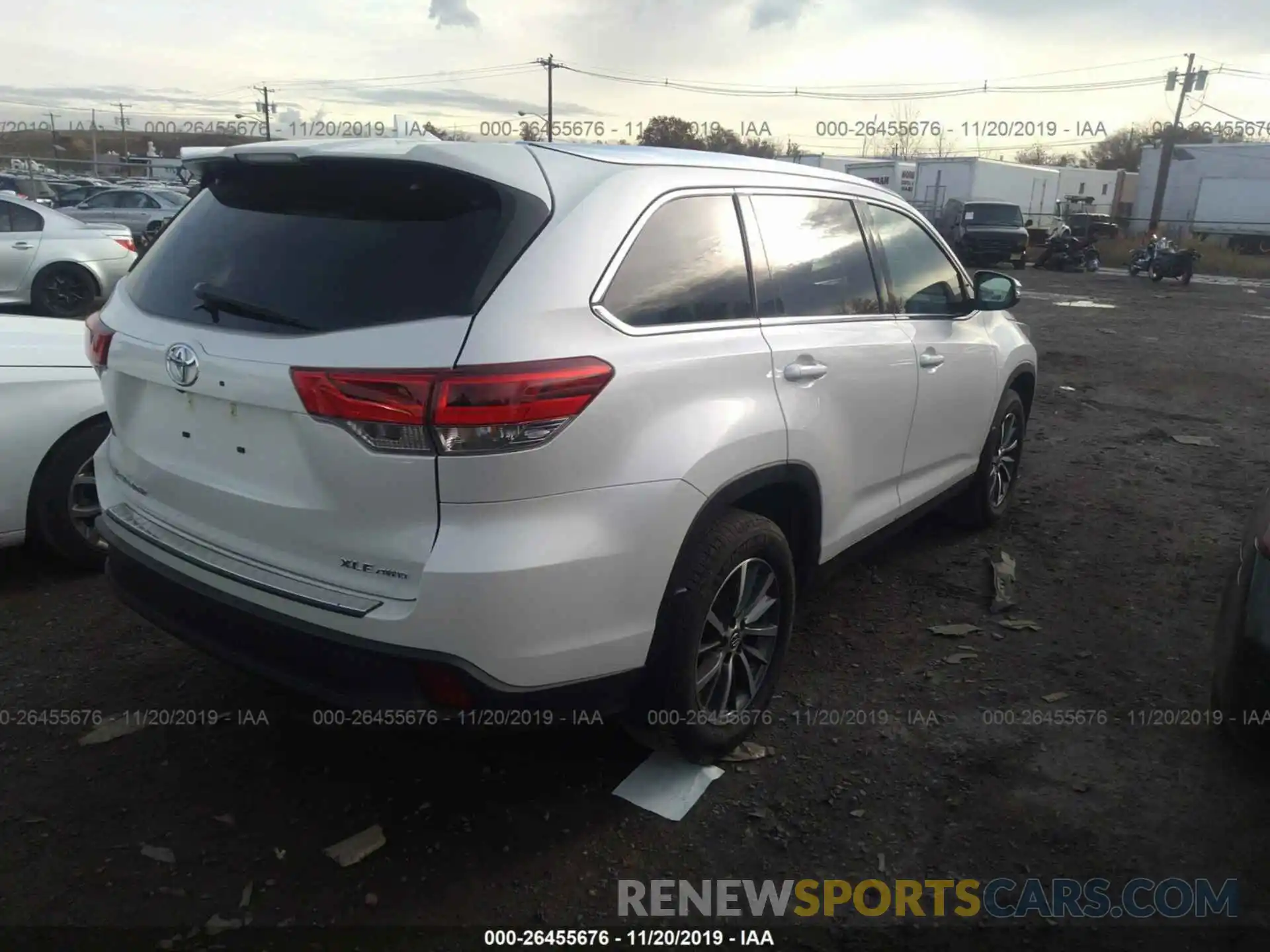 4 Фотография поврежденного автомобиля 5TDJZRFH1KS587823 TOYOTA HIGHLANDER 2019