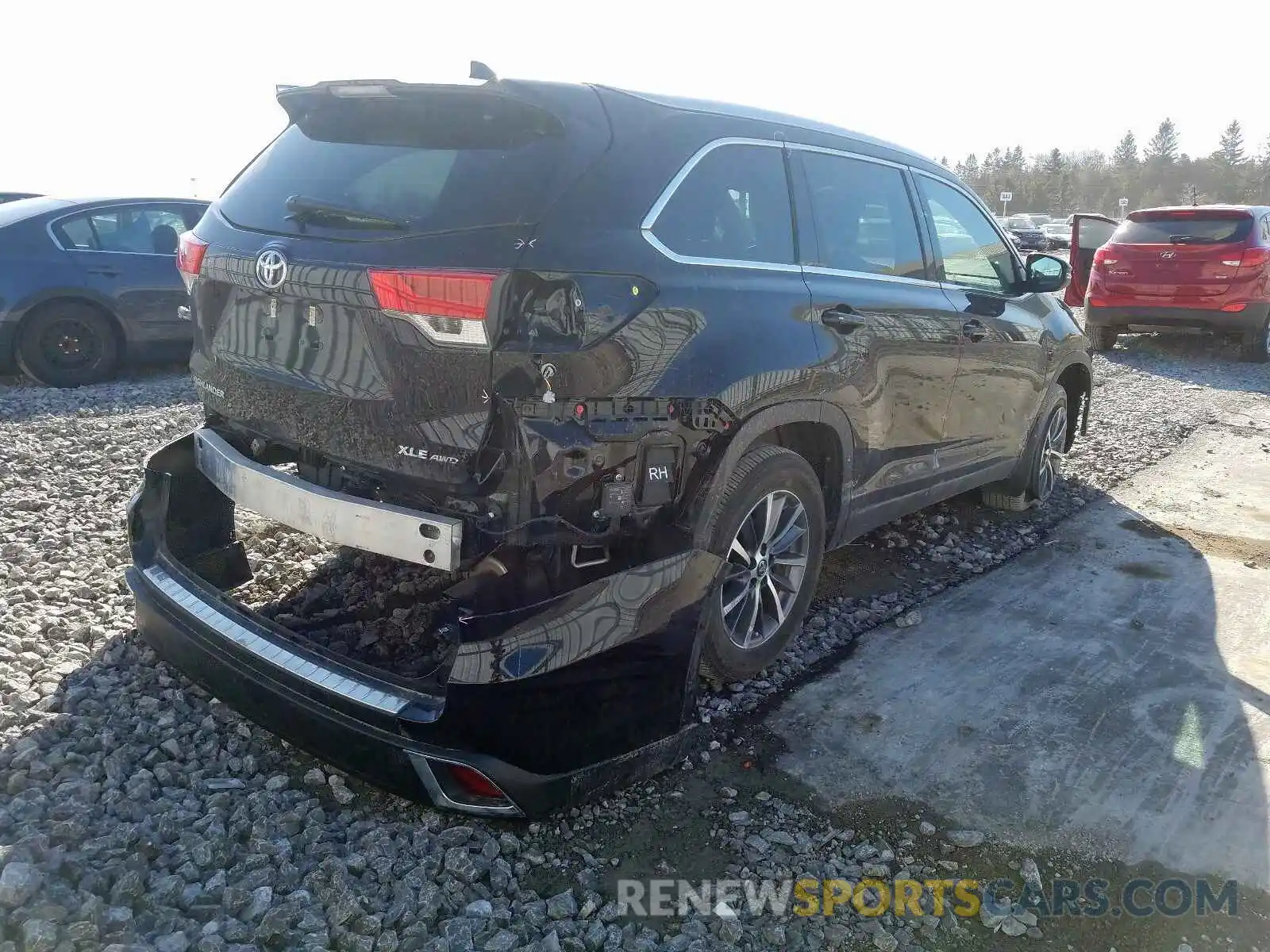 4 Фотография поврежденного автомобиля 5TDJZRFH1KS591015 TOYOTA HIGHLANDER 2019