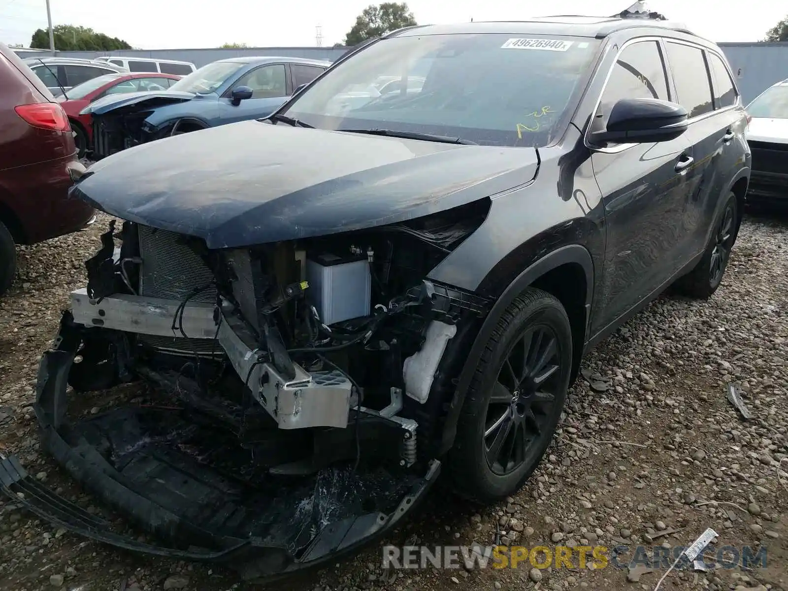 2 Photograph of a damaged car 5TDJZRFH1KS595775 TOYOTA HIGHLANDER 2019