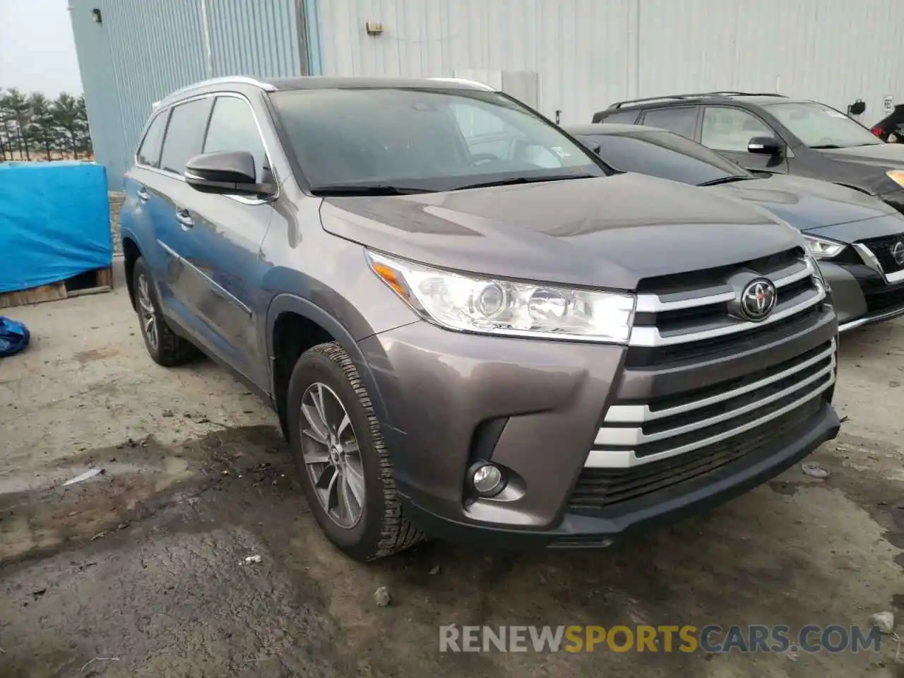 1 Photograph of a damaged car 5TDJZRFH1KS602143 TOYOTA HIGHLANDER 2019