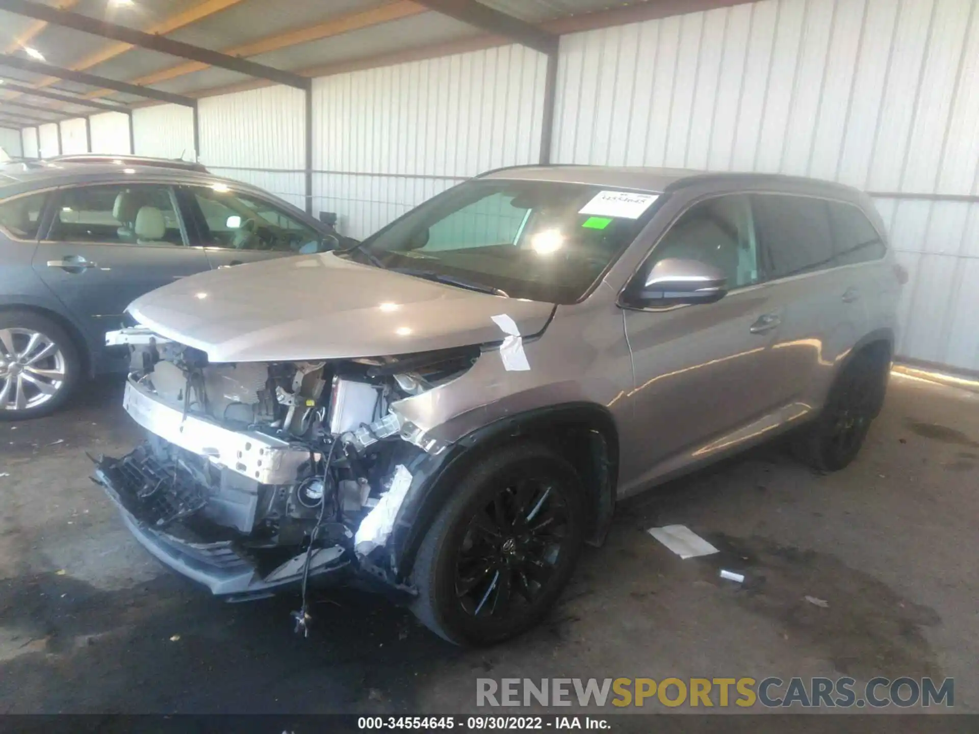 2 Photograph of a damaged car 5TDJZRFH1KS603082 TOYOTA HIGHLANDER 2019