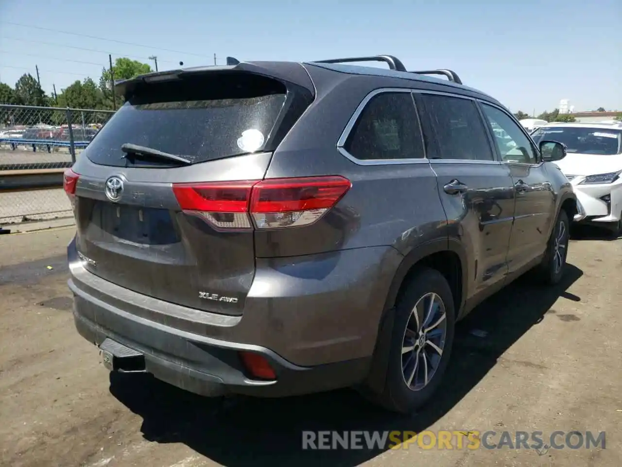 4 Фотография поврежденного автомобиля 5TDJZRFH1KS605978 TOYOTA HIGHLANDER 2019