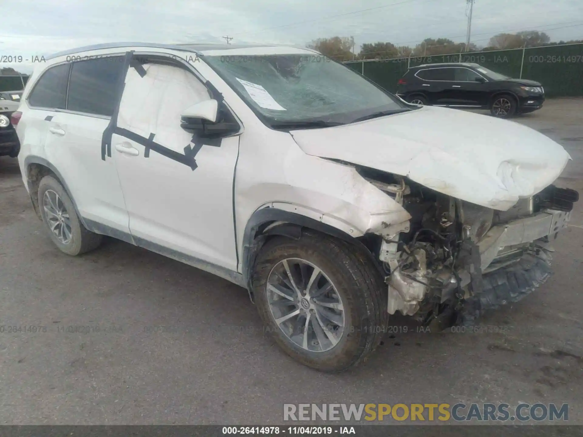 1 Photograph of a damaged car 5TDJZRFH1KS613059 TOYOTA HIGHLANDER 2019